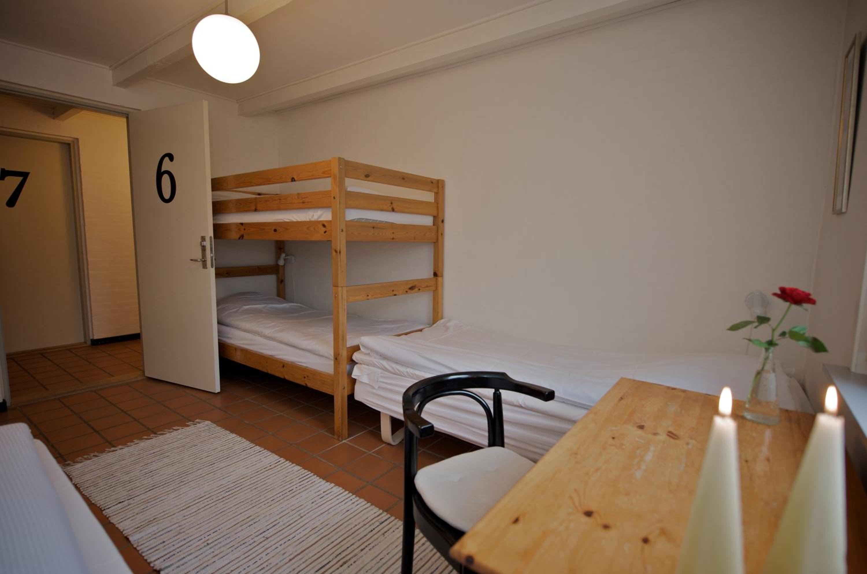 Double Room with Shared Bathroom photo 1
