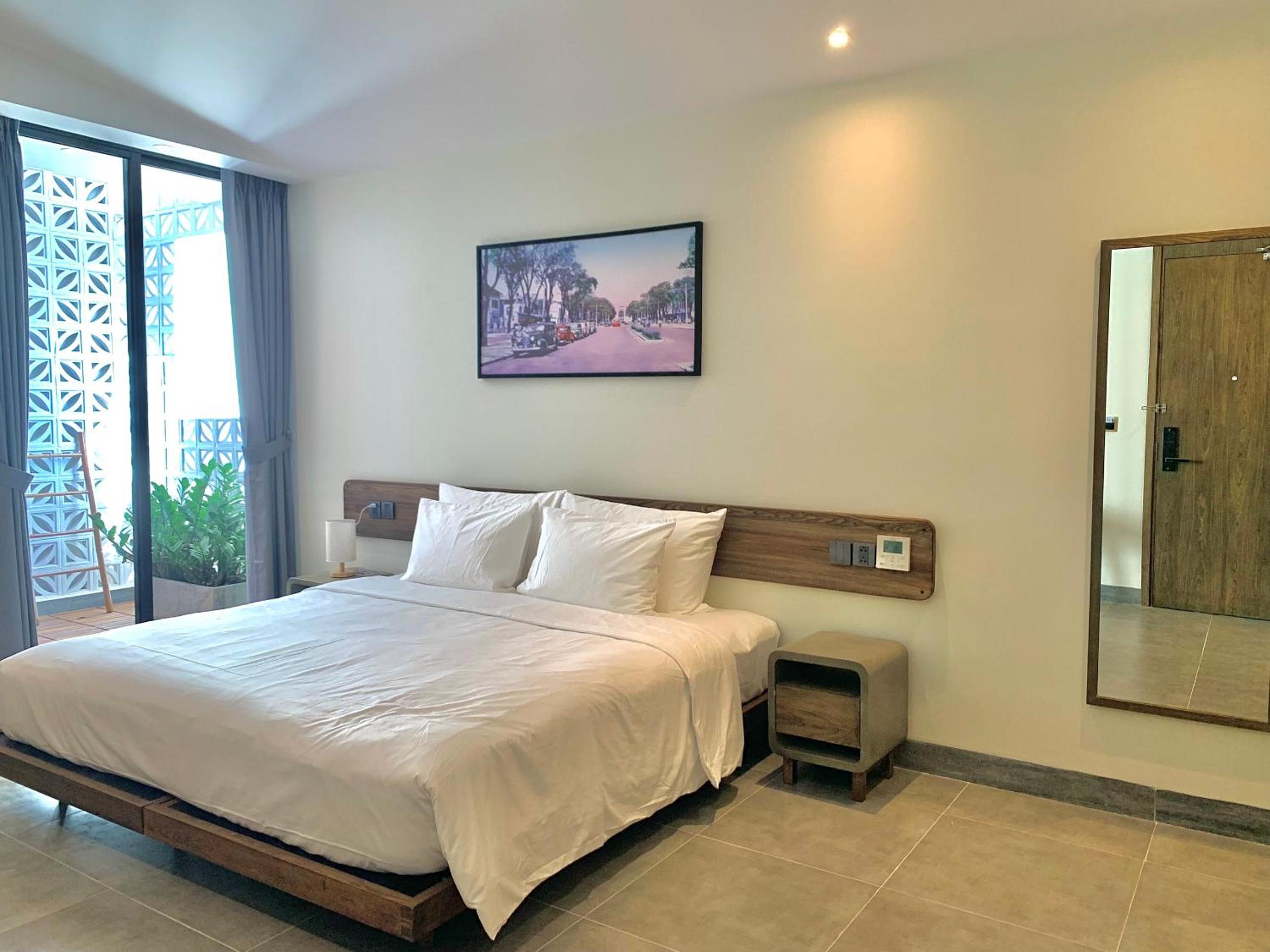 Standard Suite - Photo 6