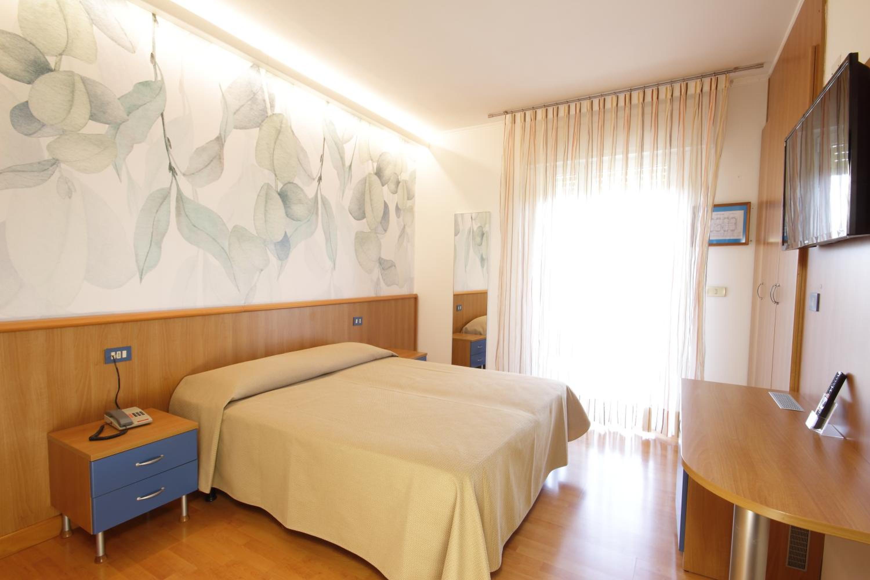 Triple Room with Balcony photo 3