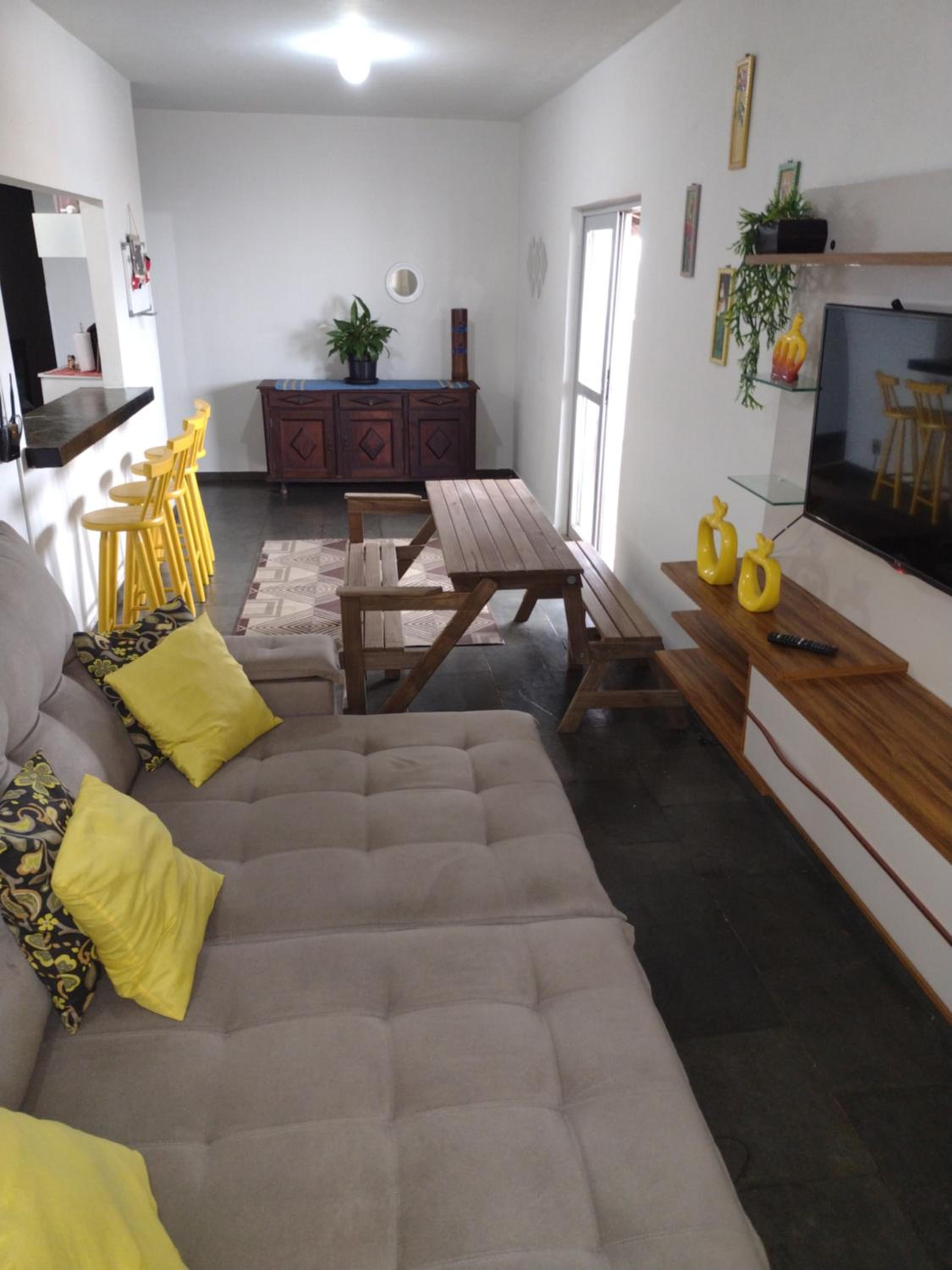 Apartment photo 2