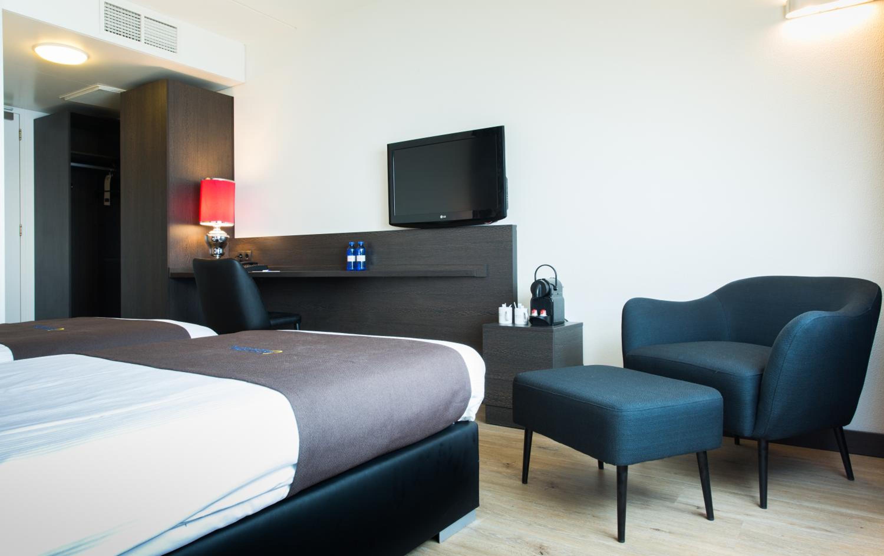 Deluxe Twin Room photo 2