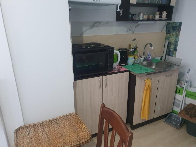 One-Bedroom Apartment - Photo 16