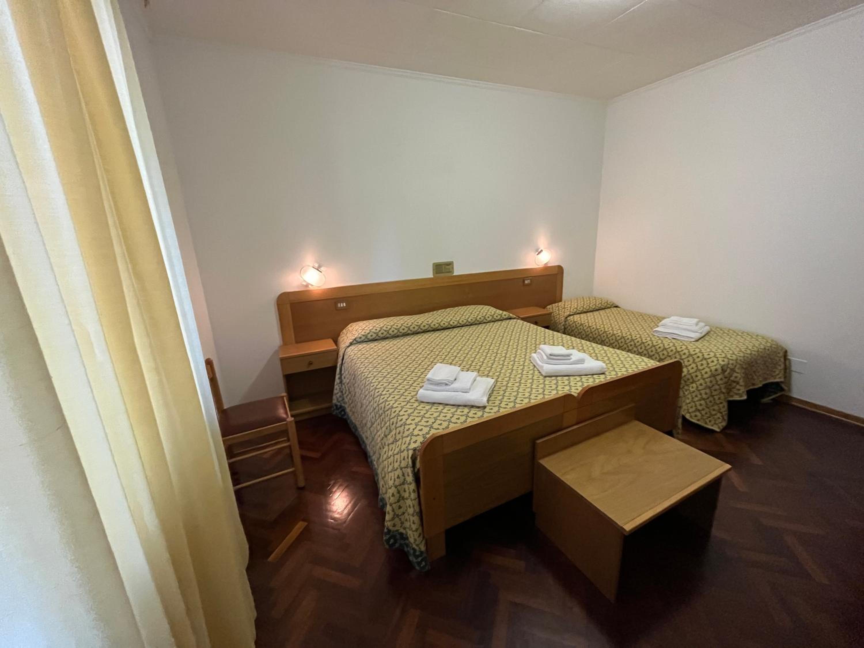 Triple Room - Photo 1