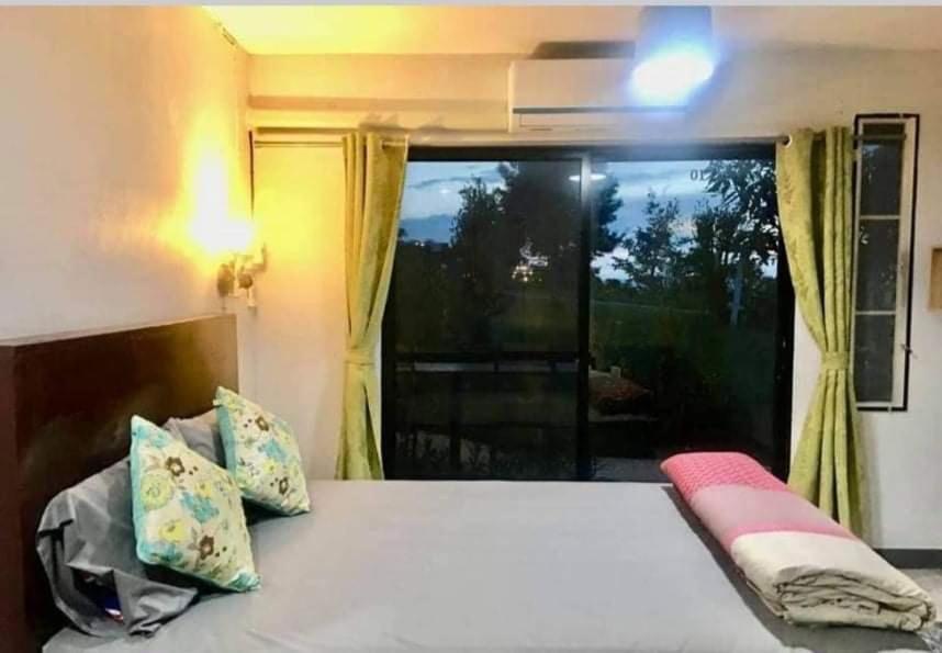 Queen Room with Mountain View - Air conditioning  - Photo 3