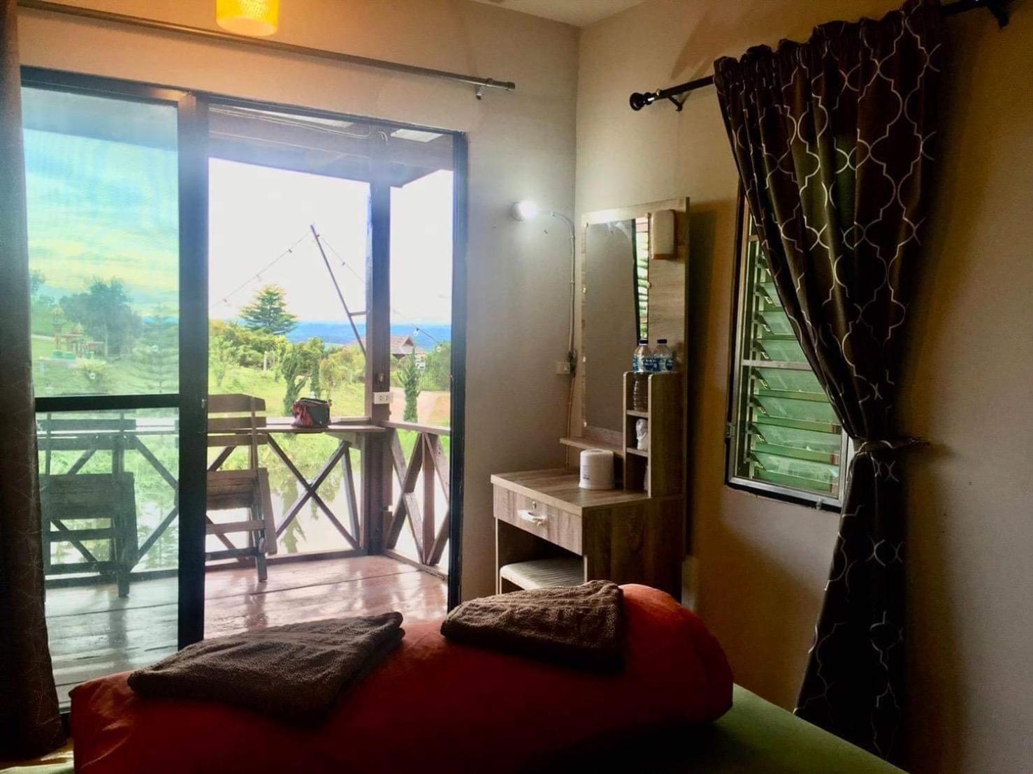 Queen Room with Mountain View - Fan  - Photo 2