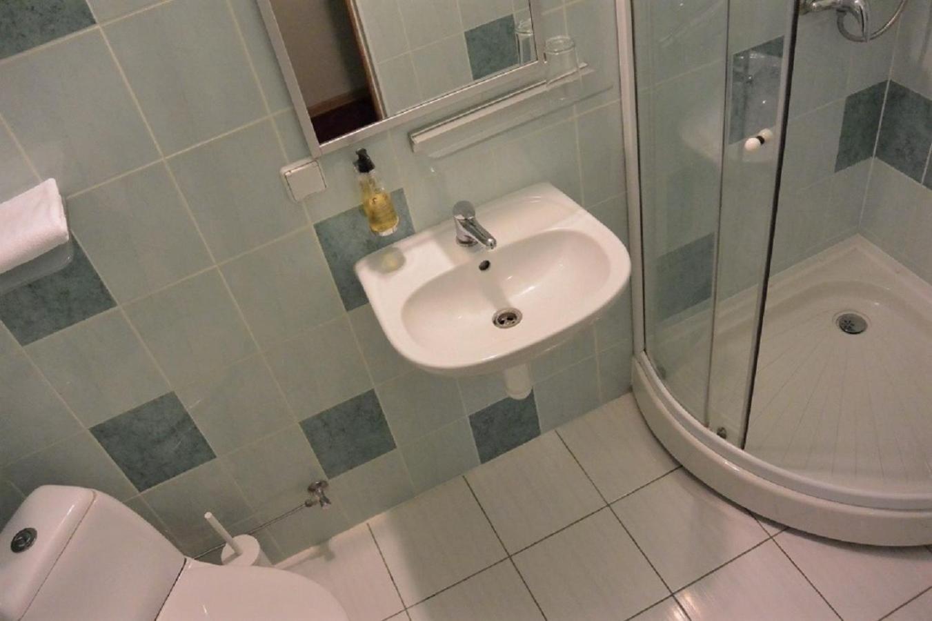 Standard Twin/Double Room with Balcony - Photo 2