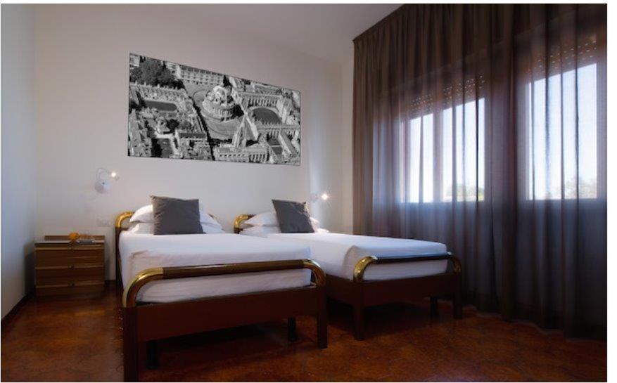 Economy Twin Room photo 1