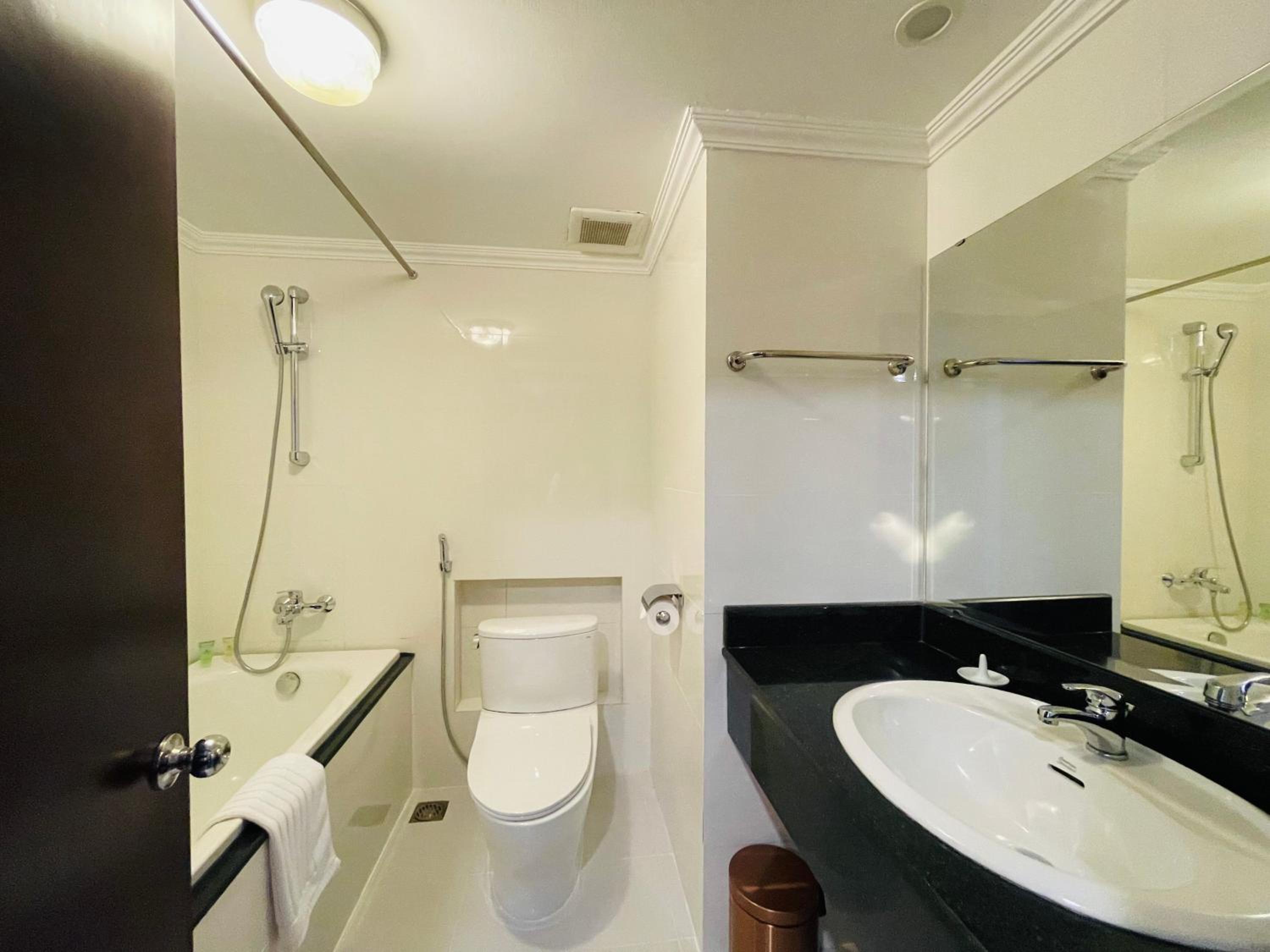 Junior Suite - Photo 9