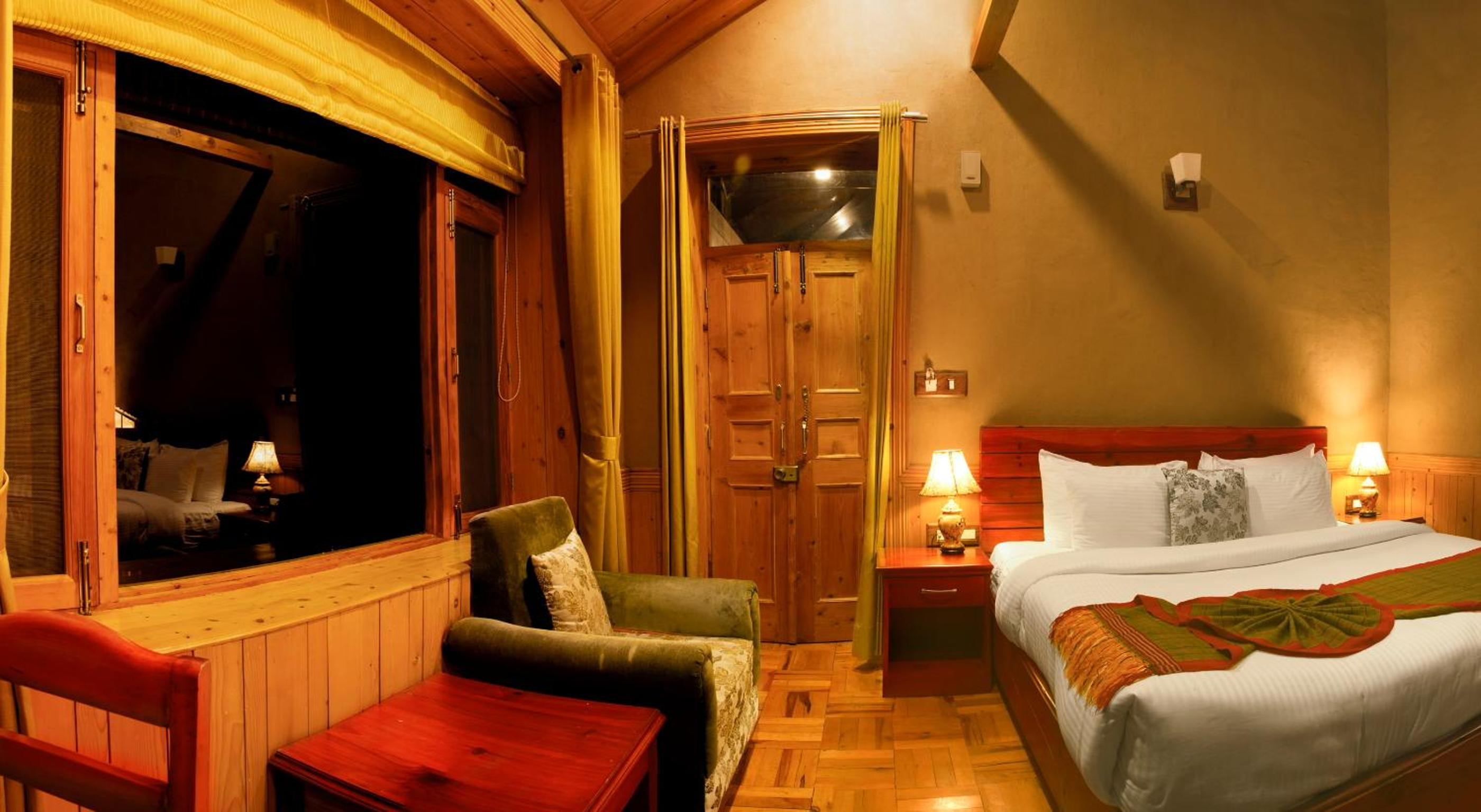 Luxury Double Room - Photo 11