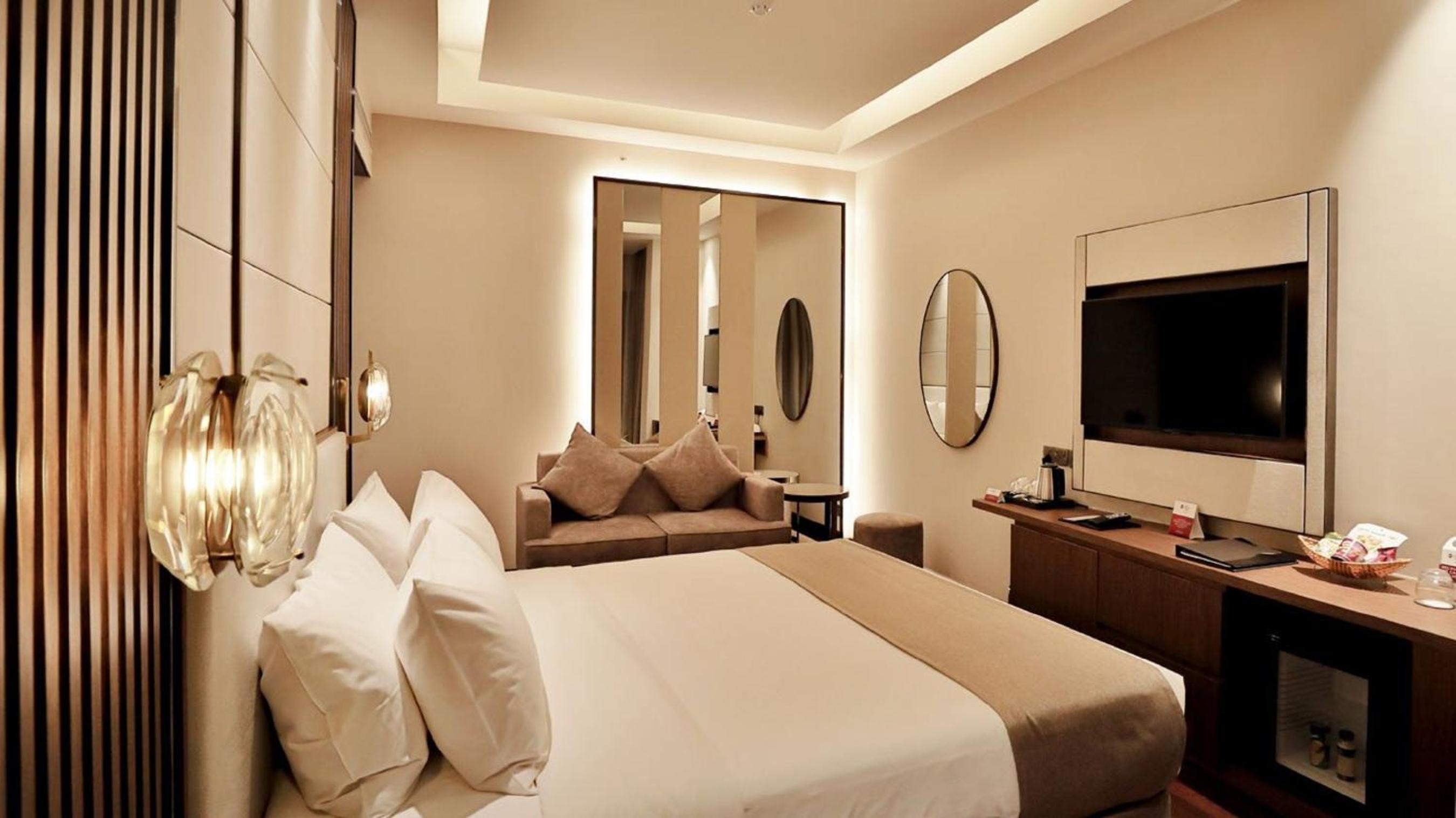 Superior King Room photo 2