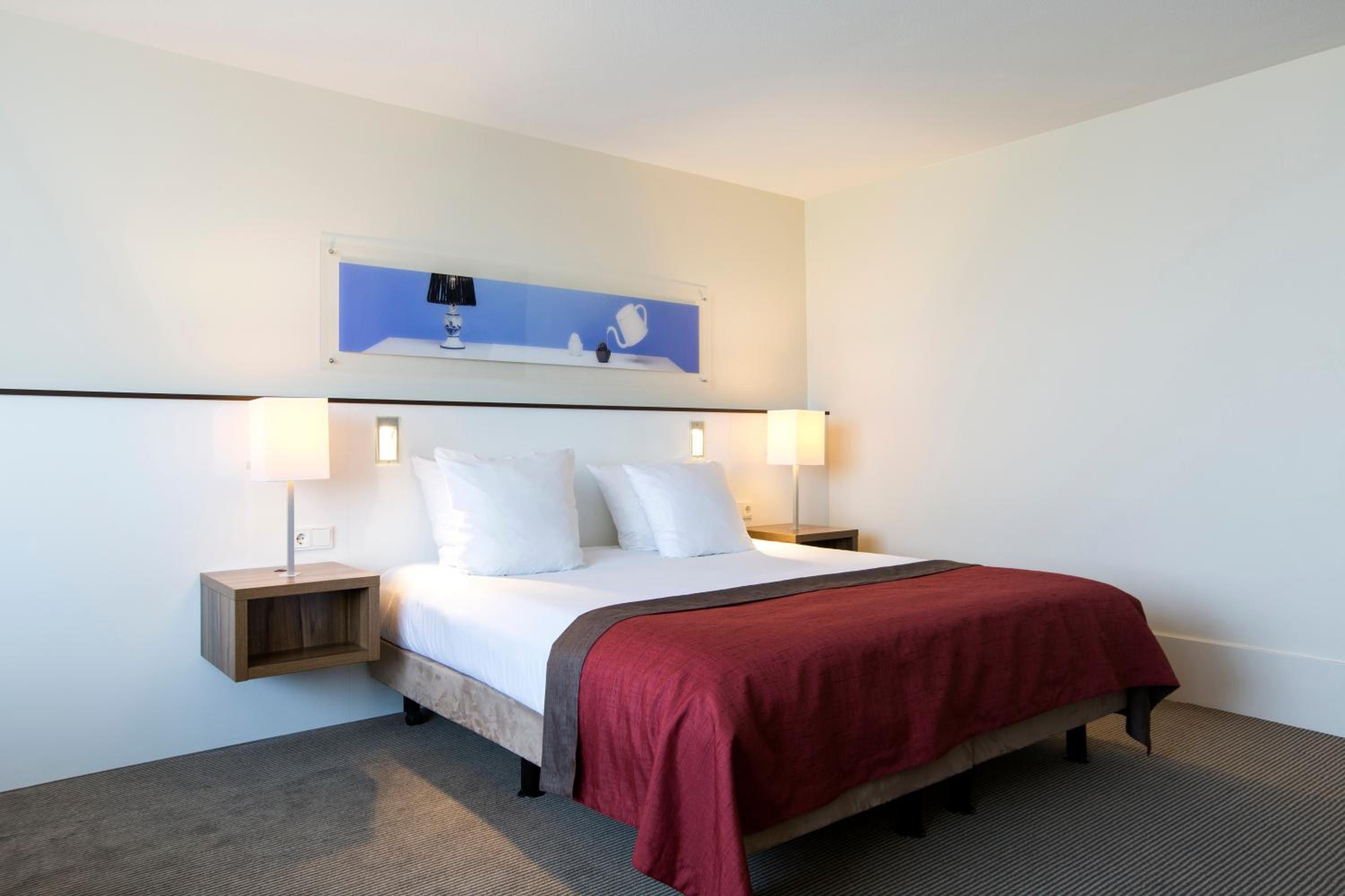 King Suite with Sofa Bed - Photo 5
