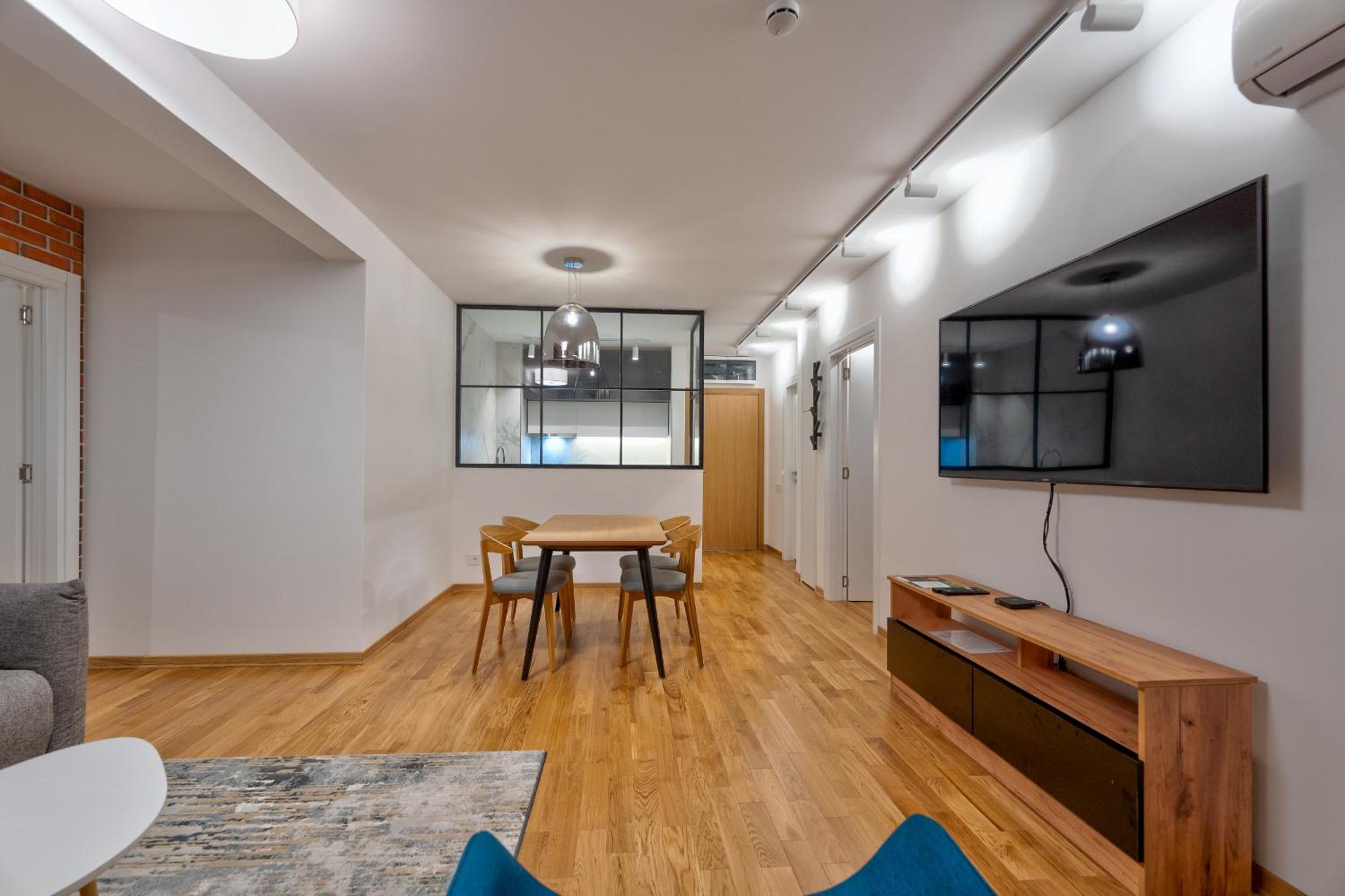 Two-Bedroom Apartment - Photo 2