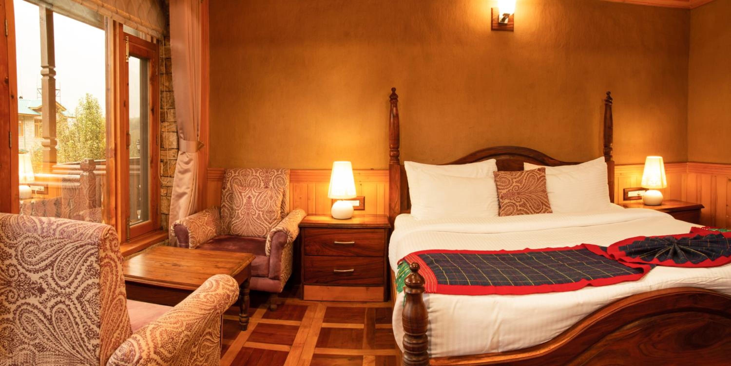 Double Room with Balcony - Photo 1