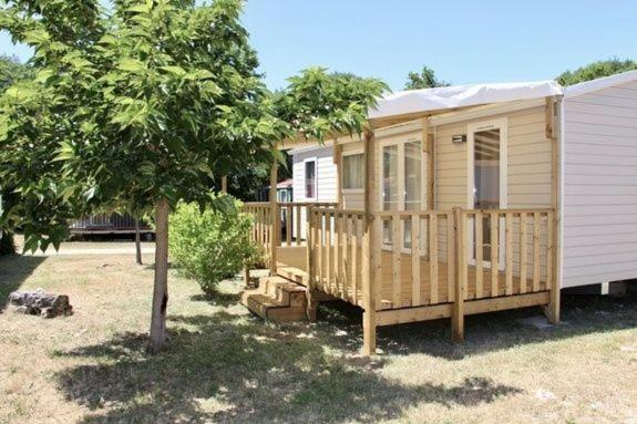 Mobile Home photo 1