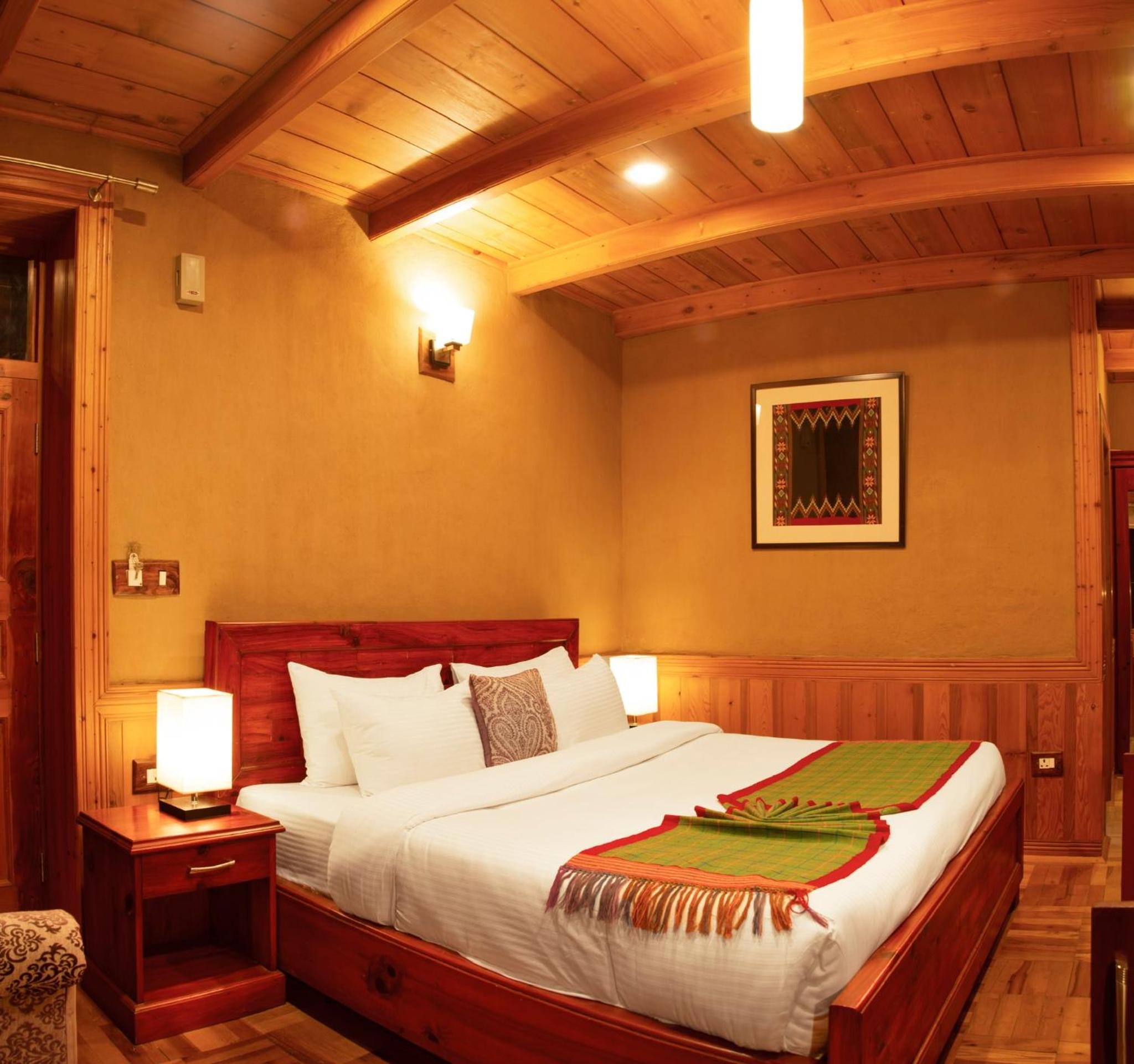 Double Room with Mountain View - Photo 1