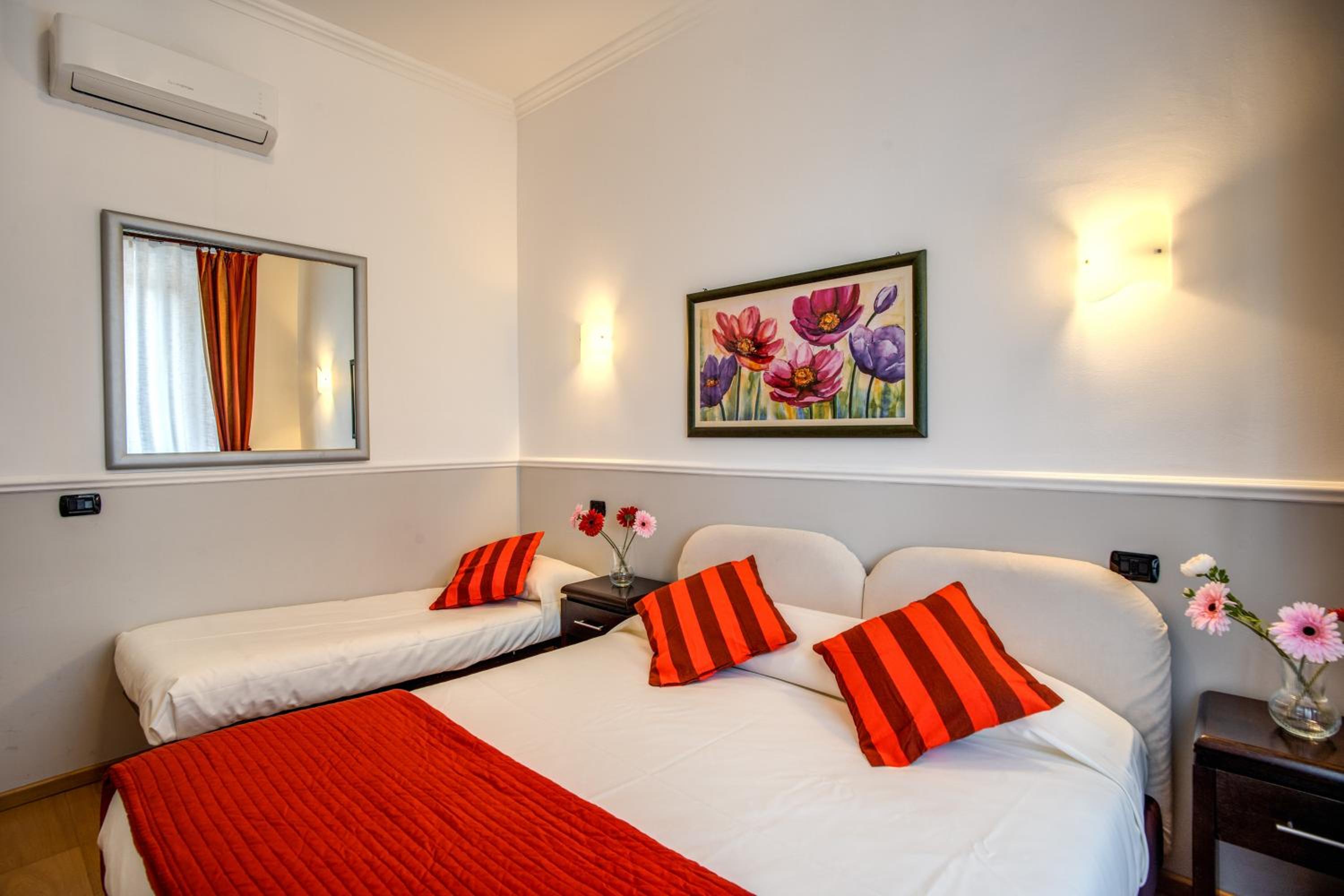 Triple Room
