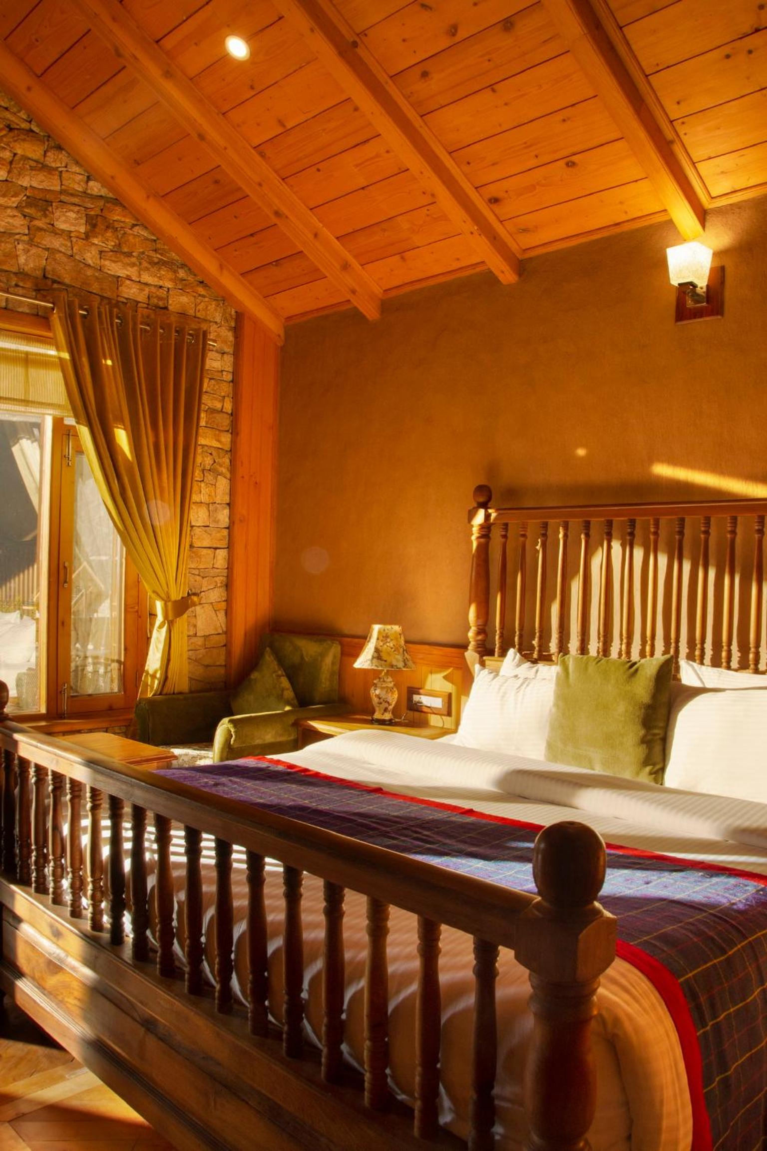 Royal Double Room - Photo 16