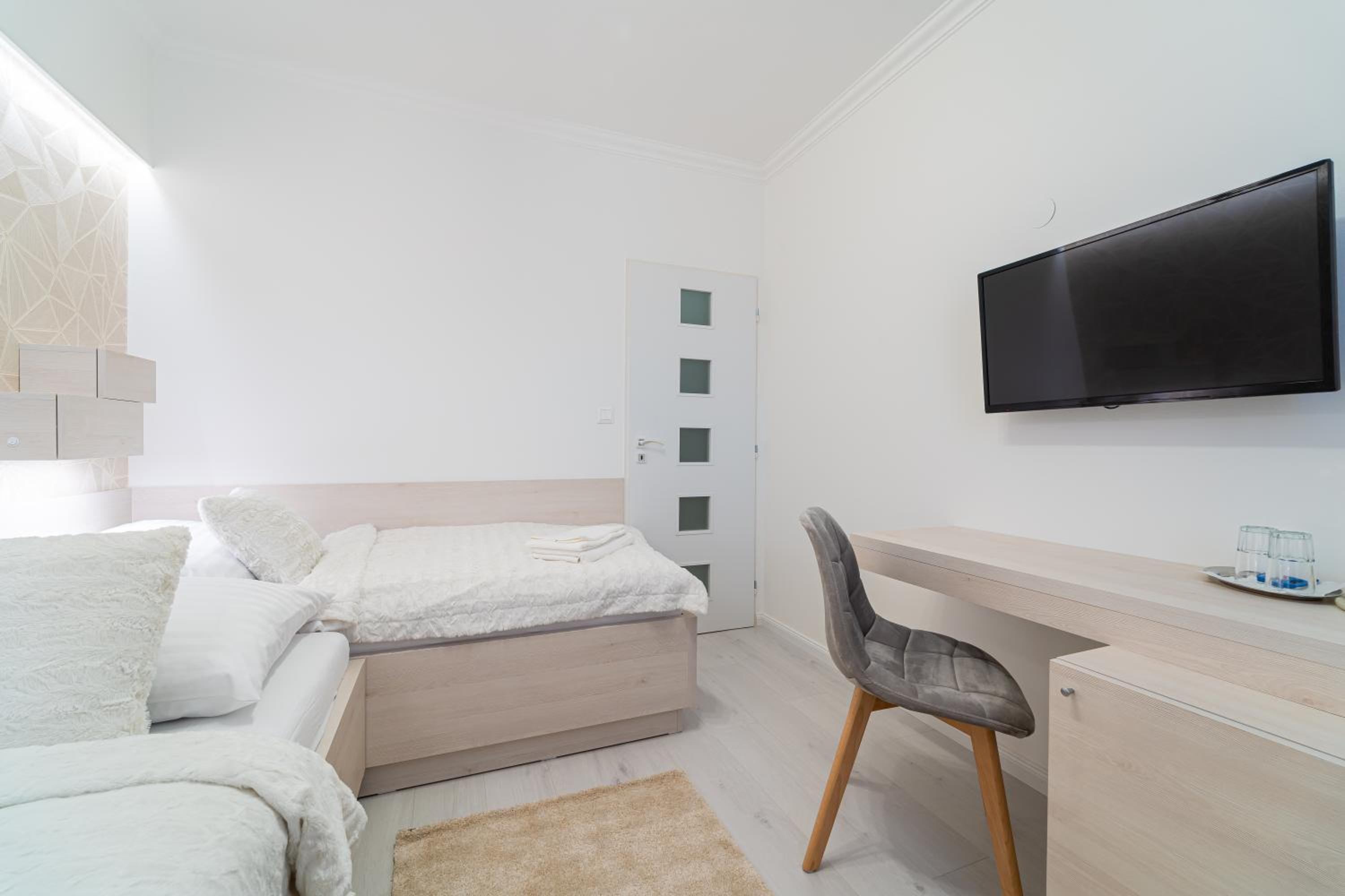 Twin Room with Private Bathroom