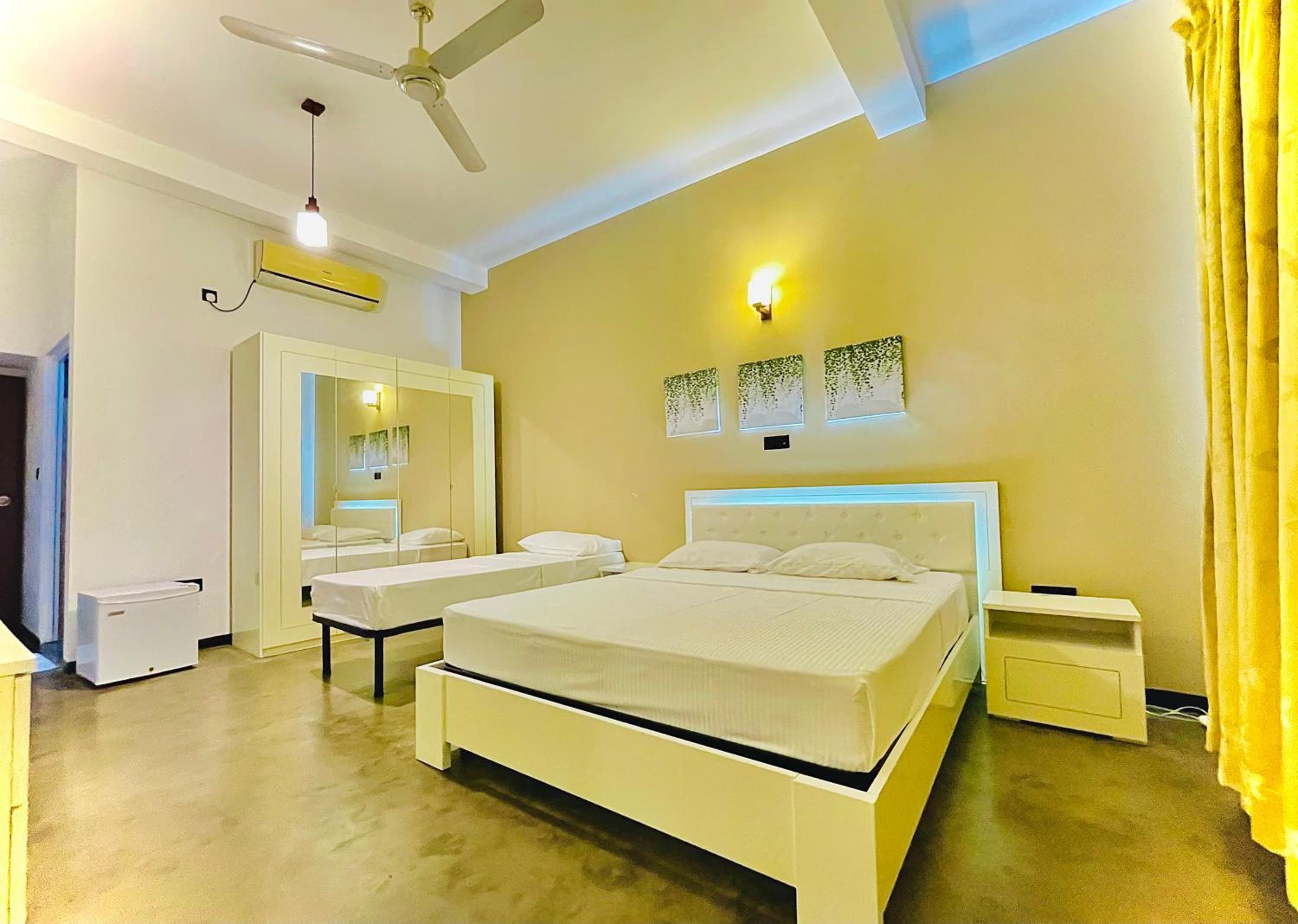 Deluxe Triple Room