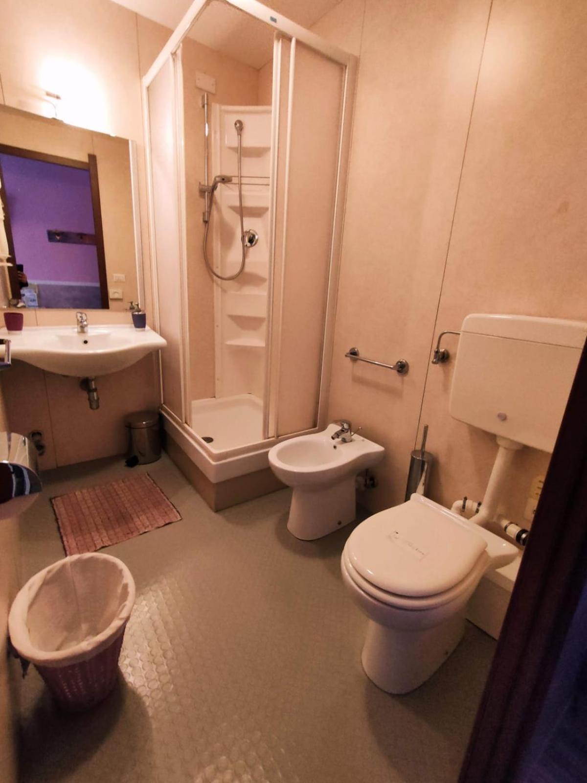 Triple Room with Private Bathroom photo 2
