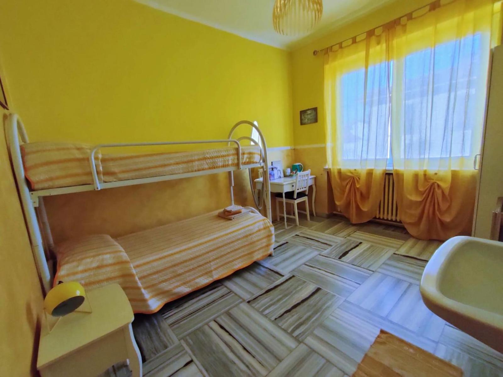 Twin Room with External Bathroom photo 2
