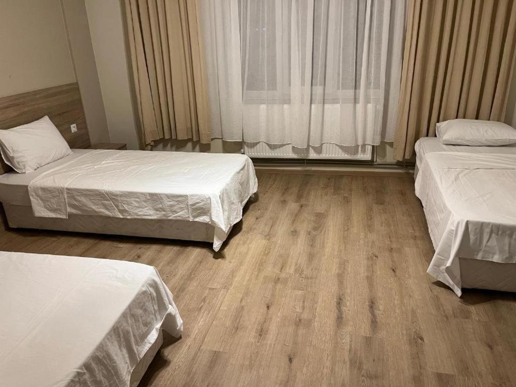 Standard Double Room - Photo 19