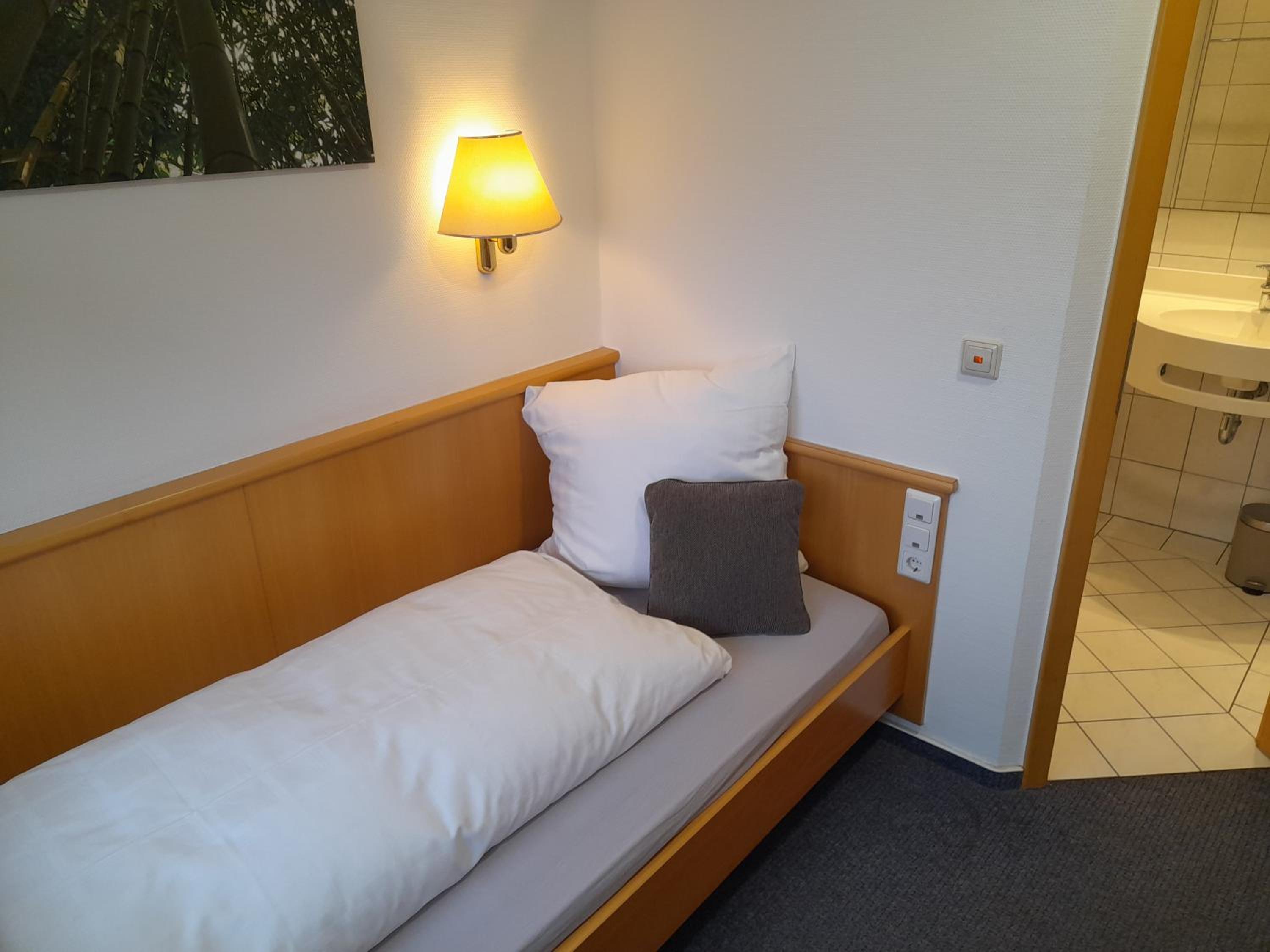 Single Room photo 1