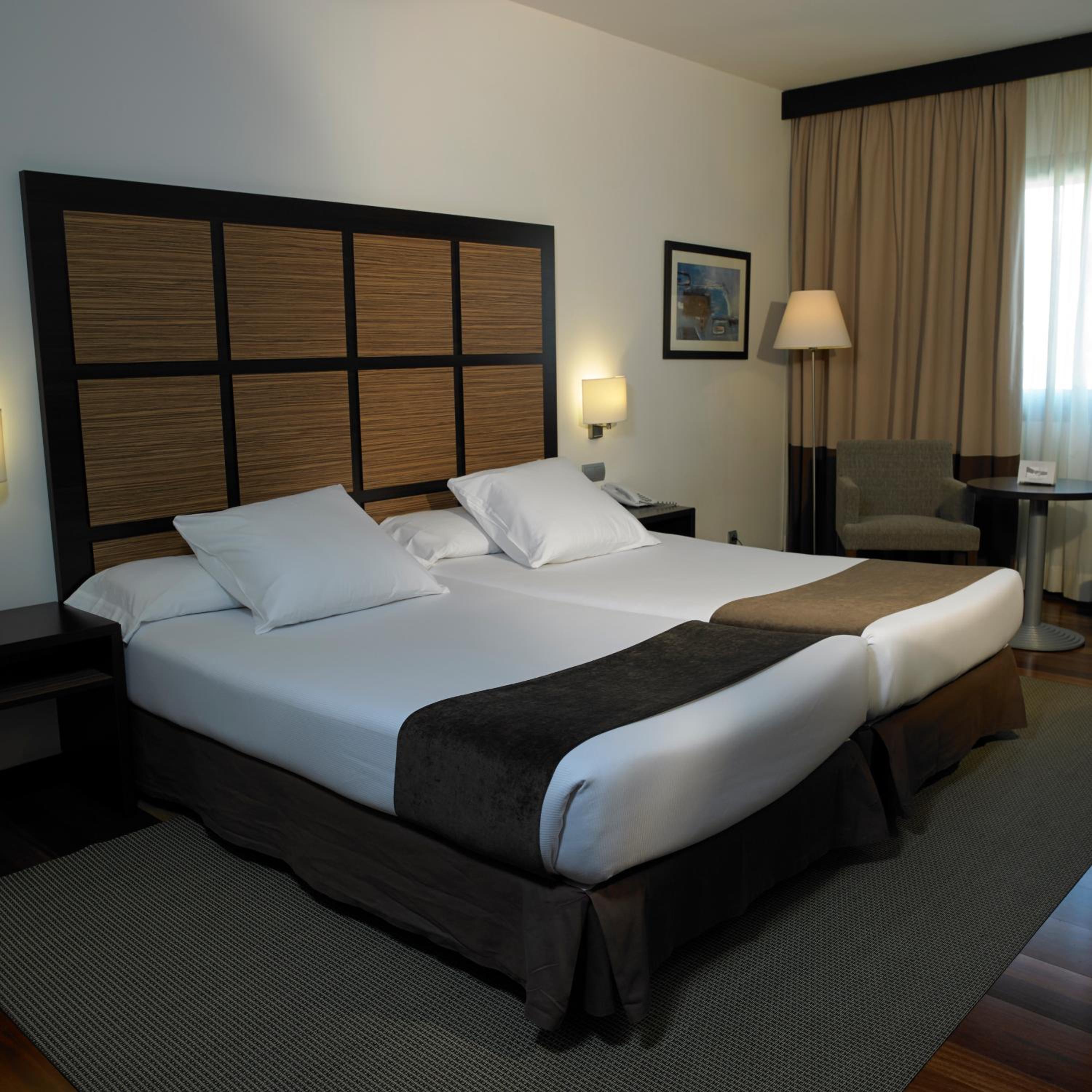 Single Room - Photo 1