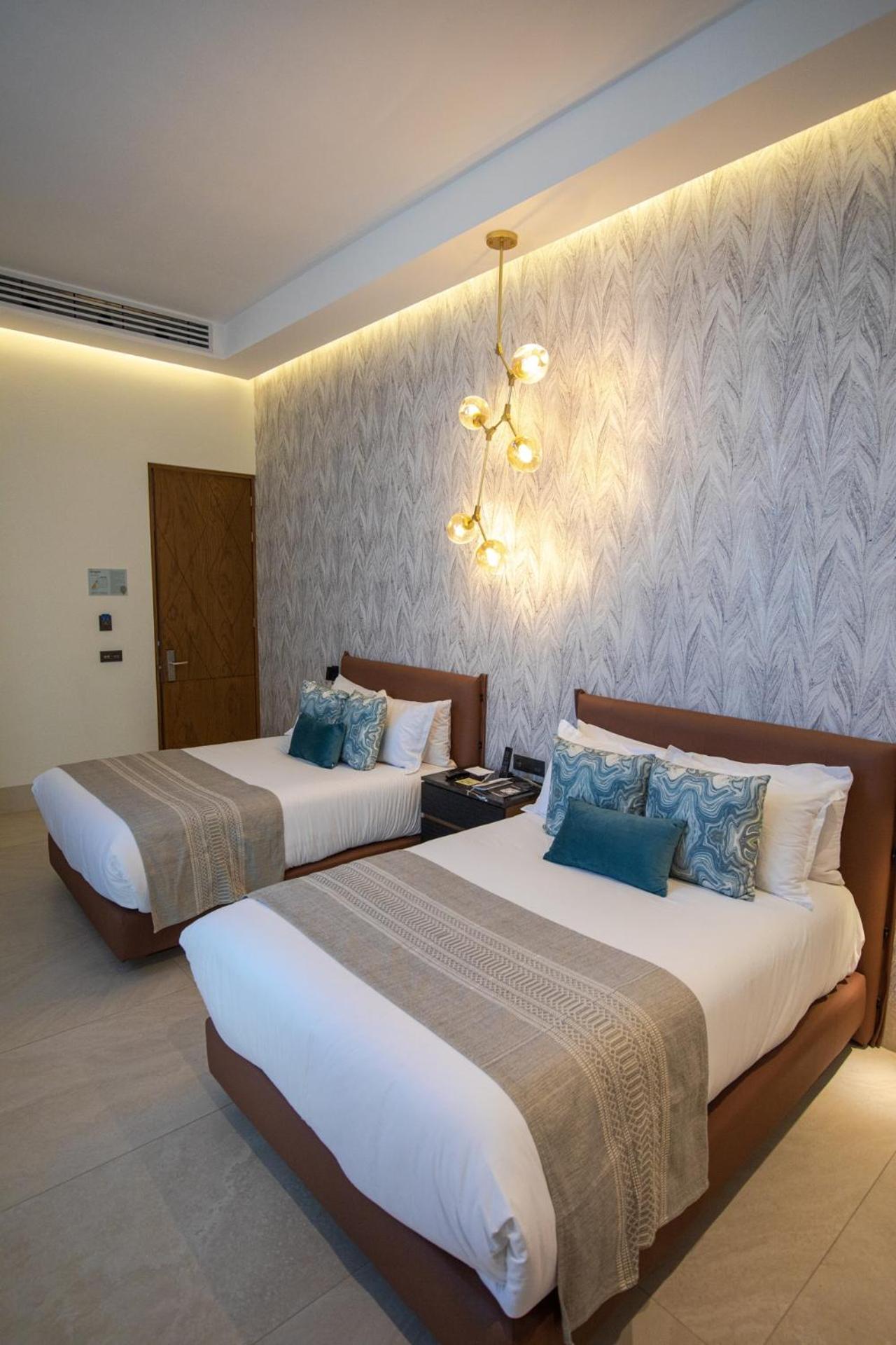 Junior Suite - Photo 13