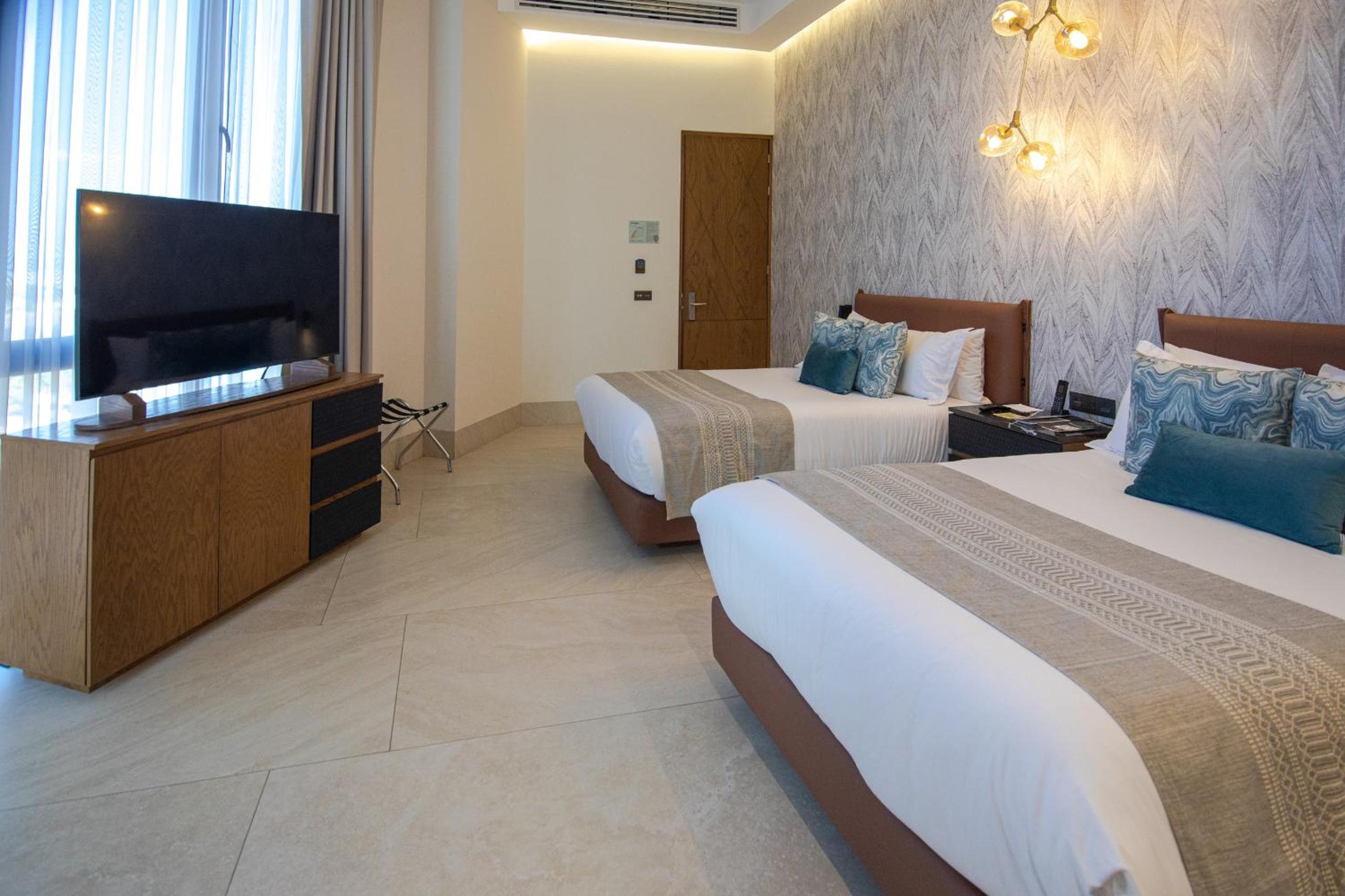 Junior Suite - Photo 18