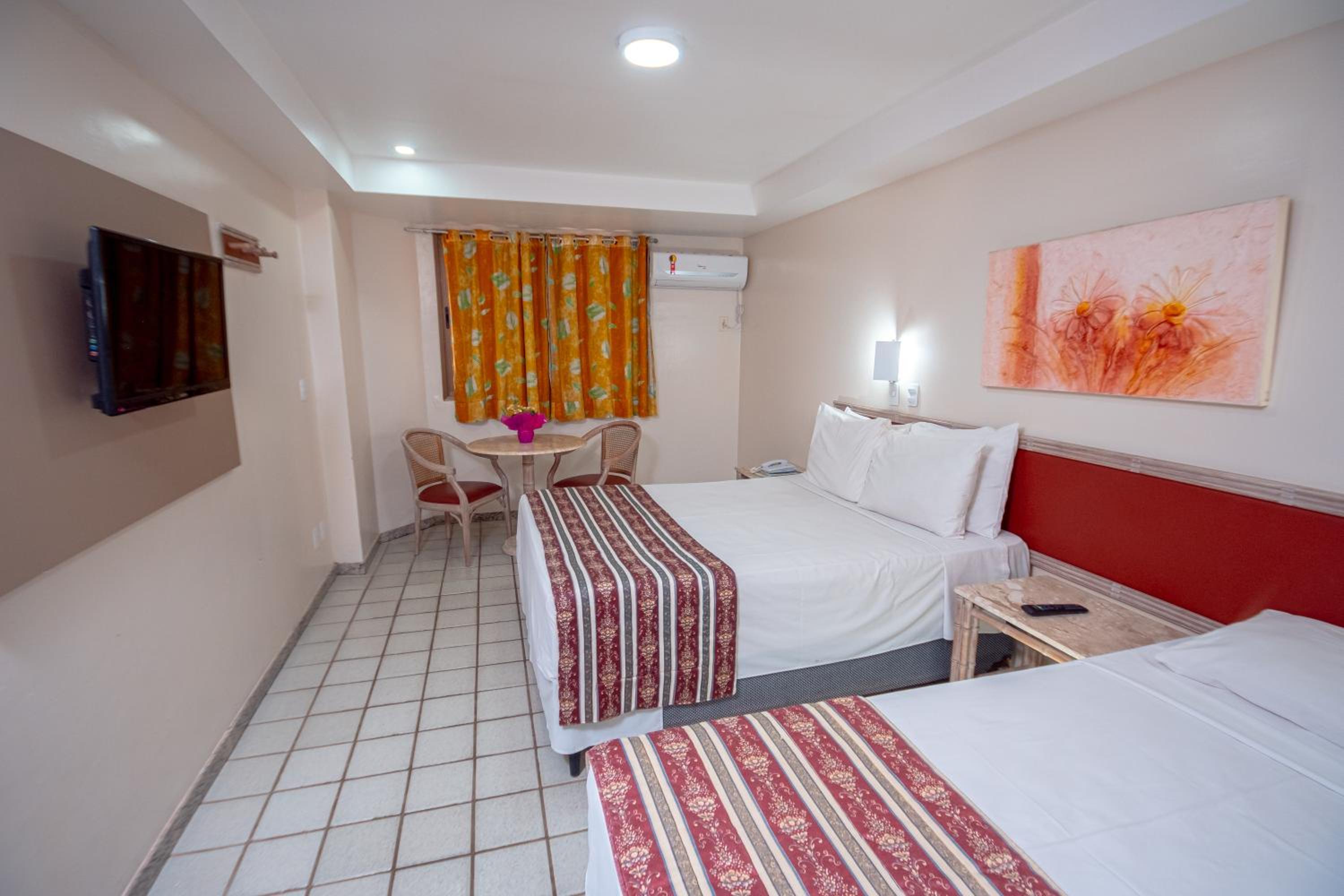 Standard Twin Room - Photo 1