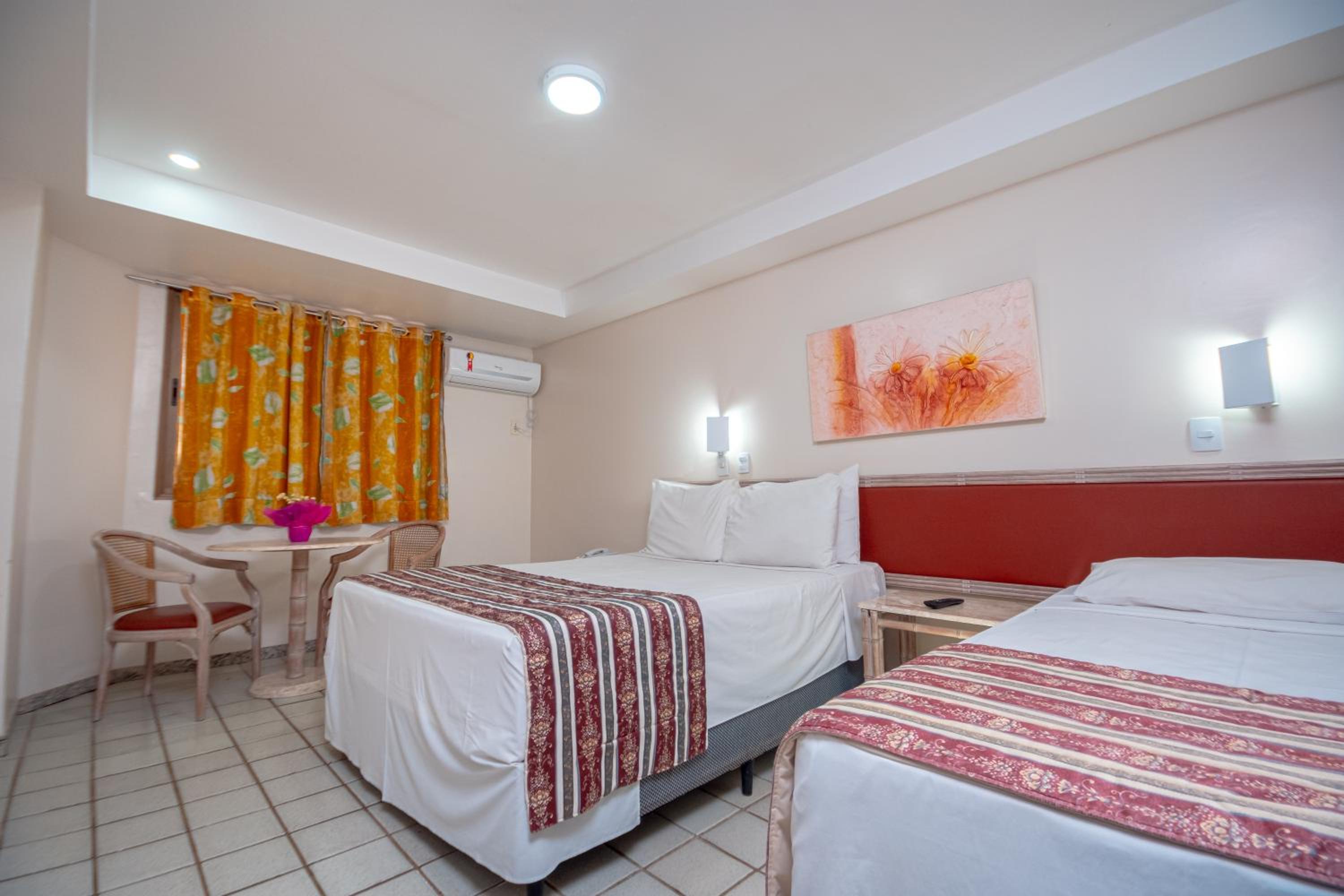 Standard Twin Room - Photo 3