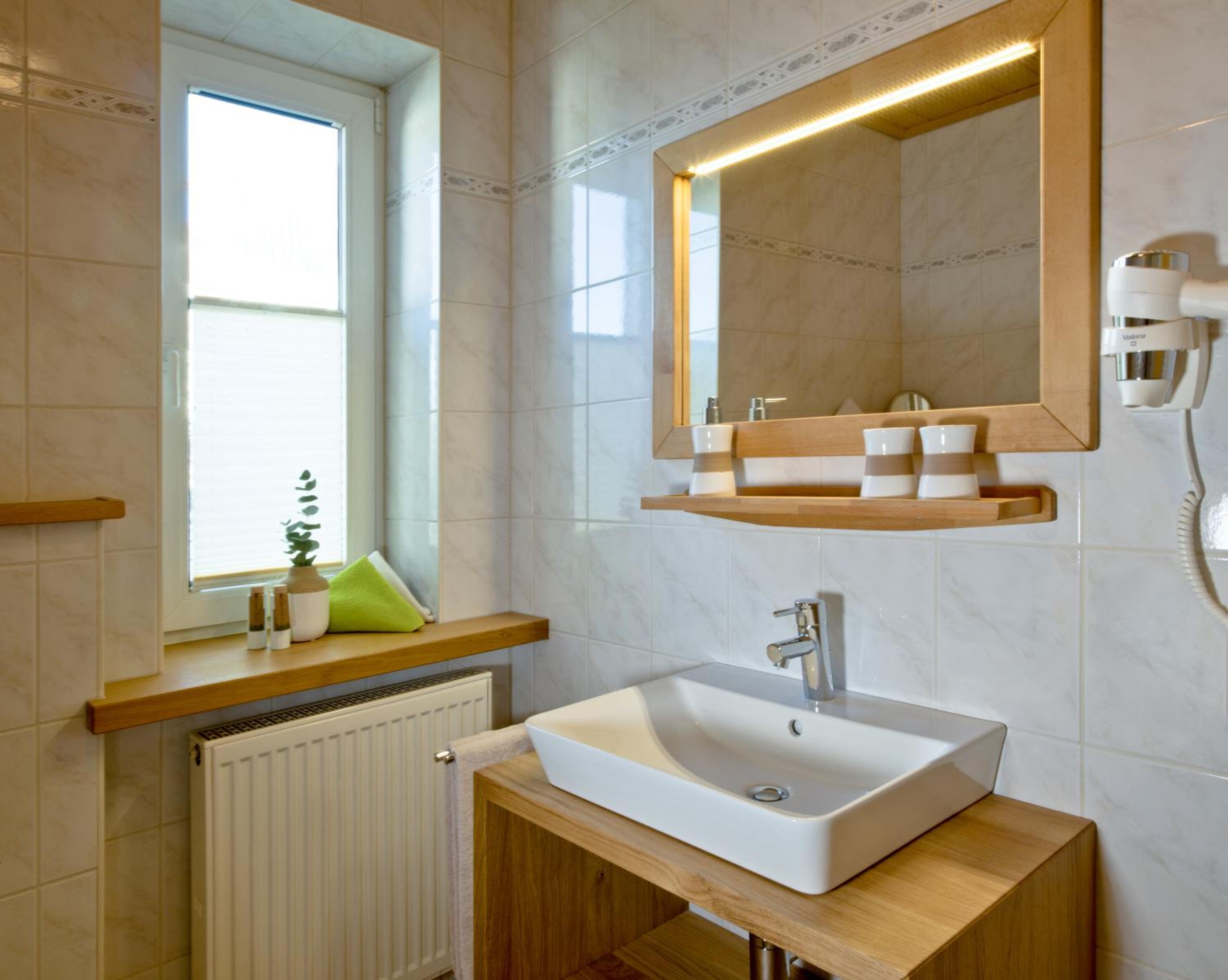 One-Bedroom Apartment with Balcony photo 2
