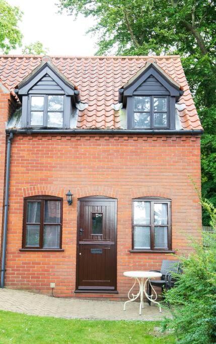 Two-Bedroom House photo 1