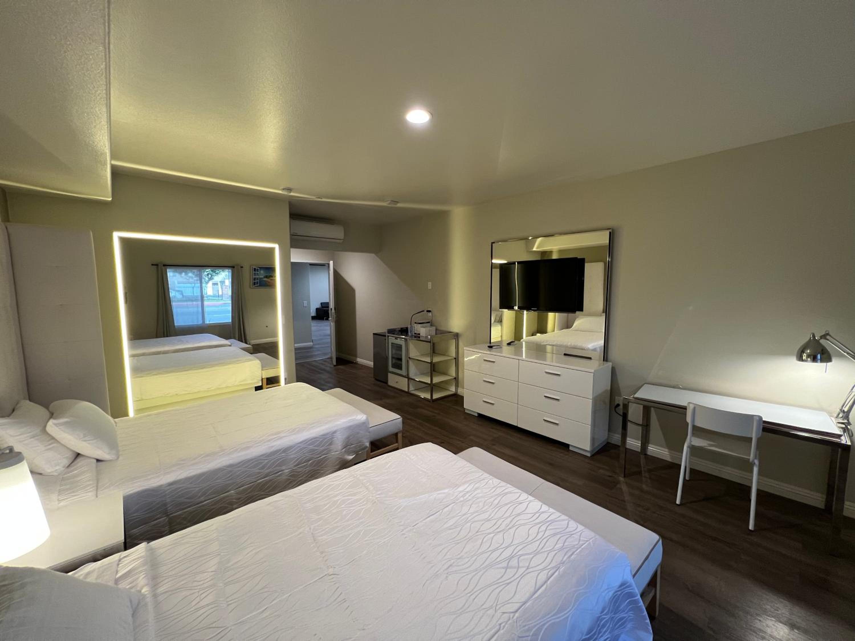 Deluxe Double Room - Photo 4