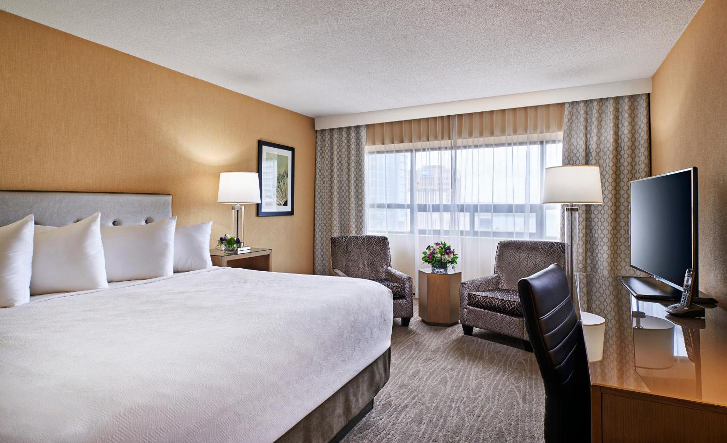 Deluxe King Room - Photo 1