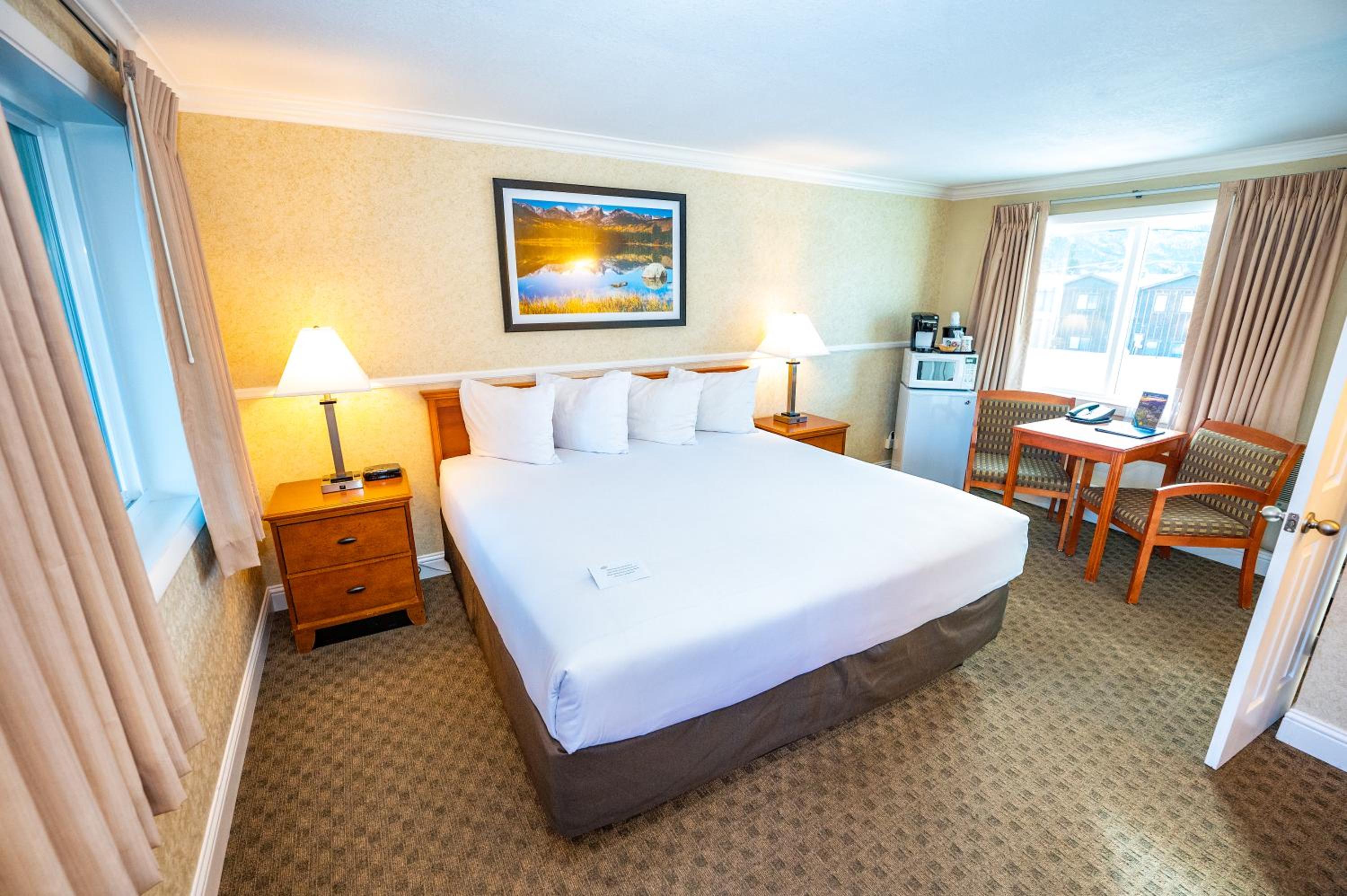 King Room with Mountain View - Photo 1