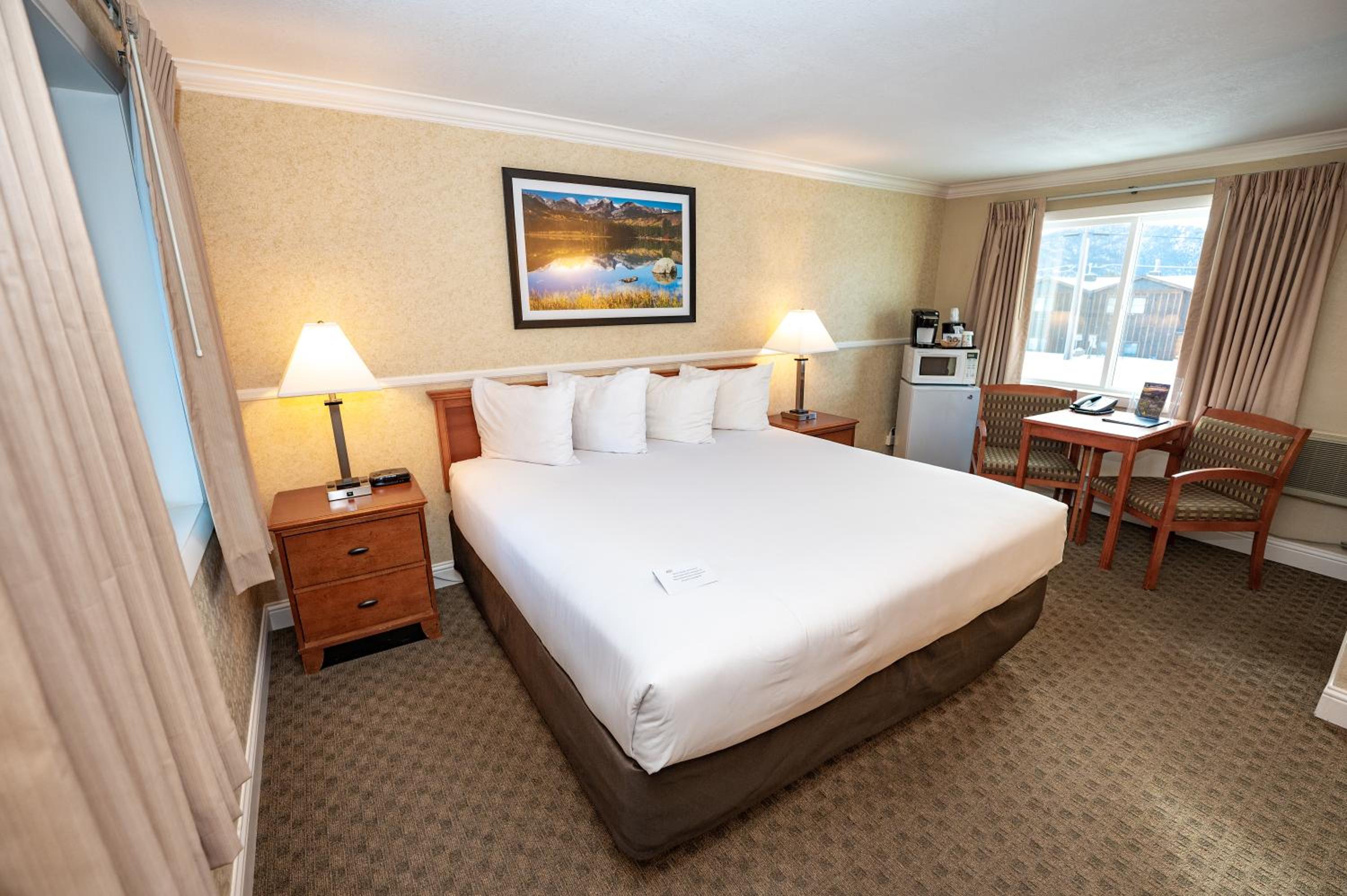 King Room with Mountain View - Photo 6