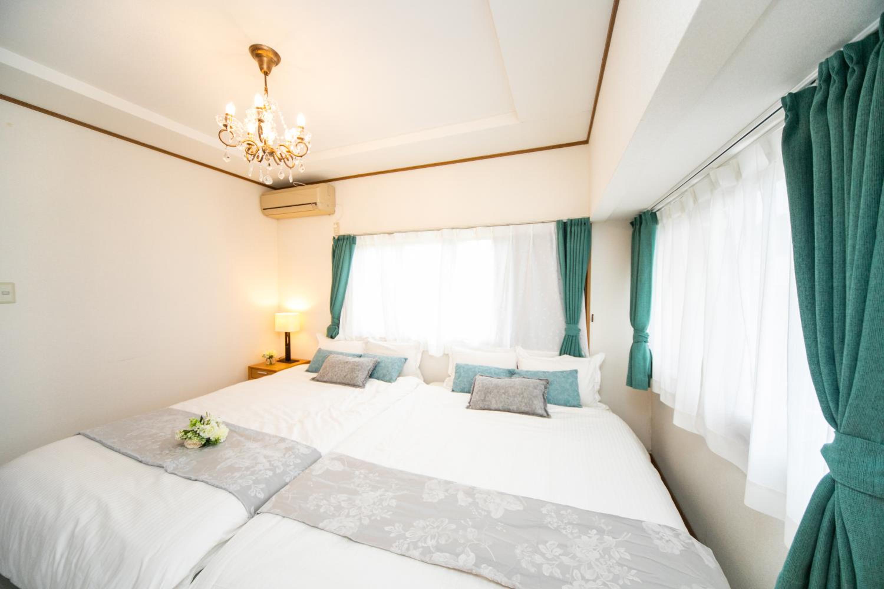 Three-Bedroom House - Photo 12