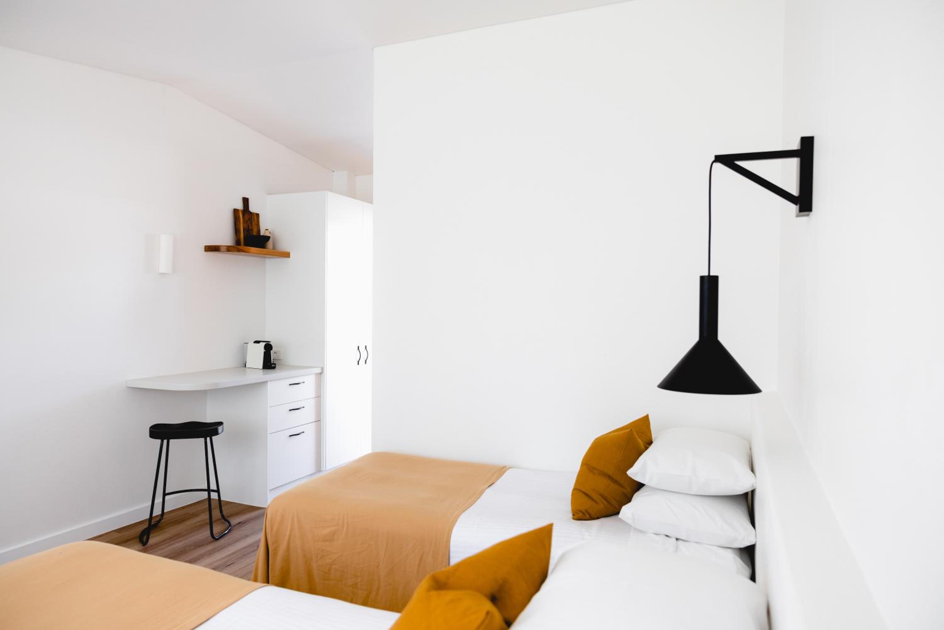 Classic Triple Room - Photo 4