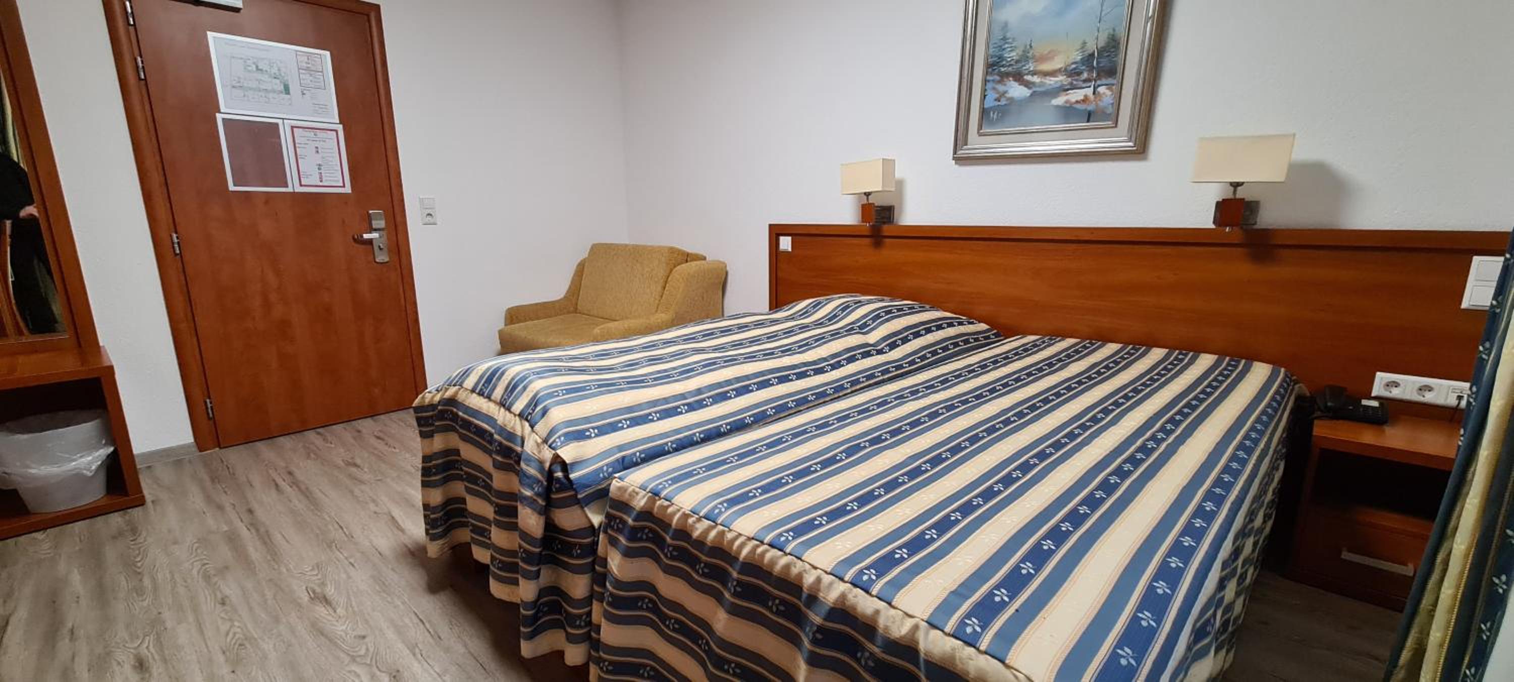 Double Room - Photo 14