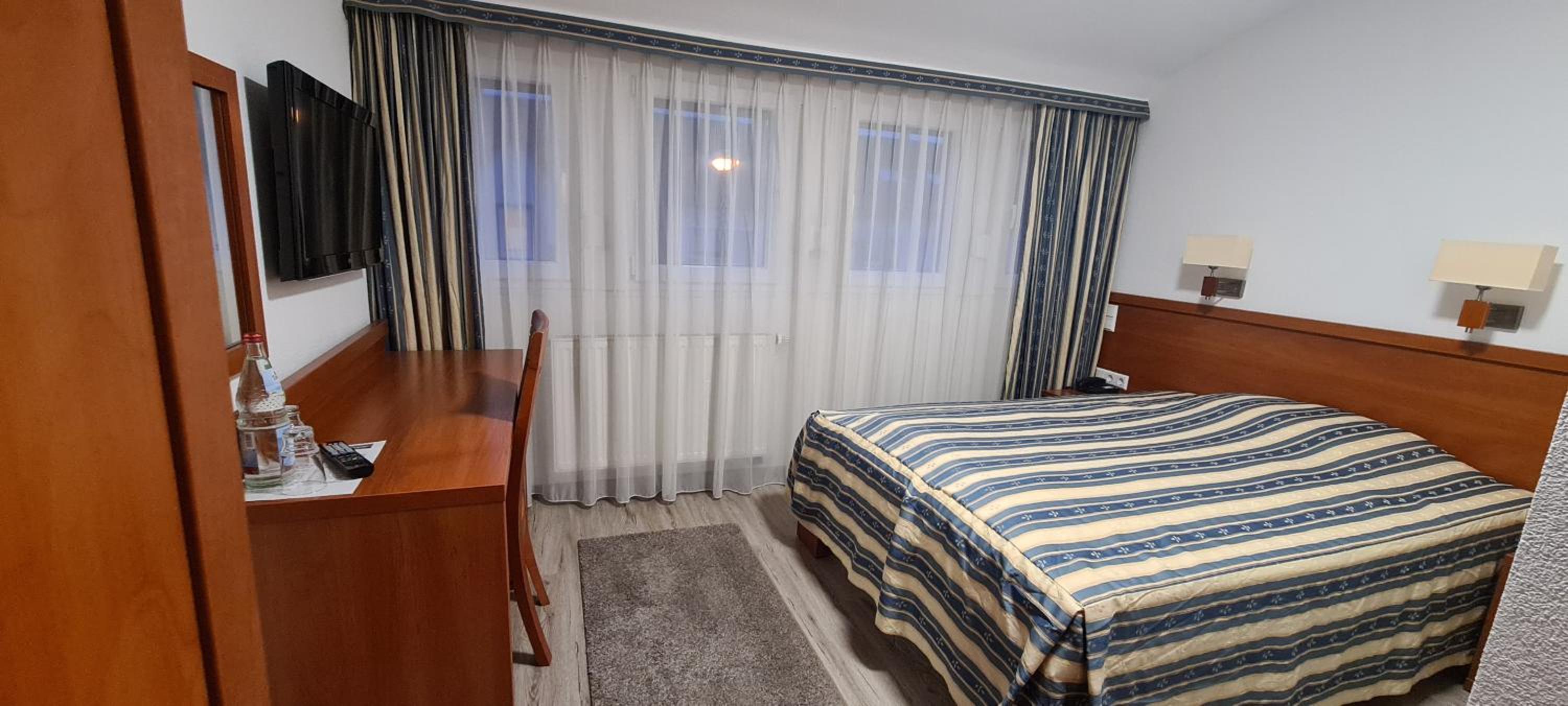 Double Room - Photo 29