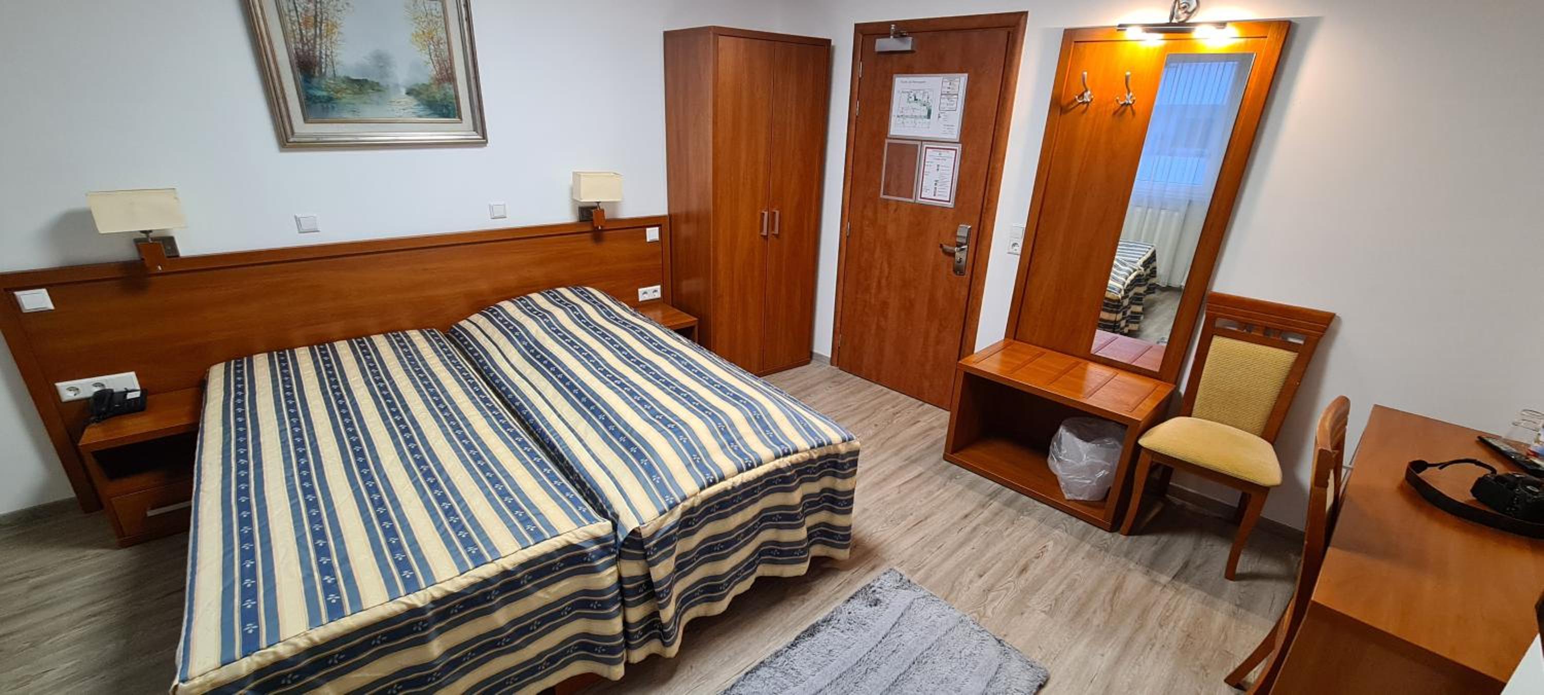 Double Room - Photo 28