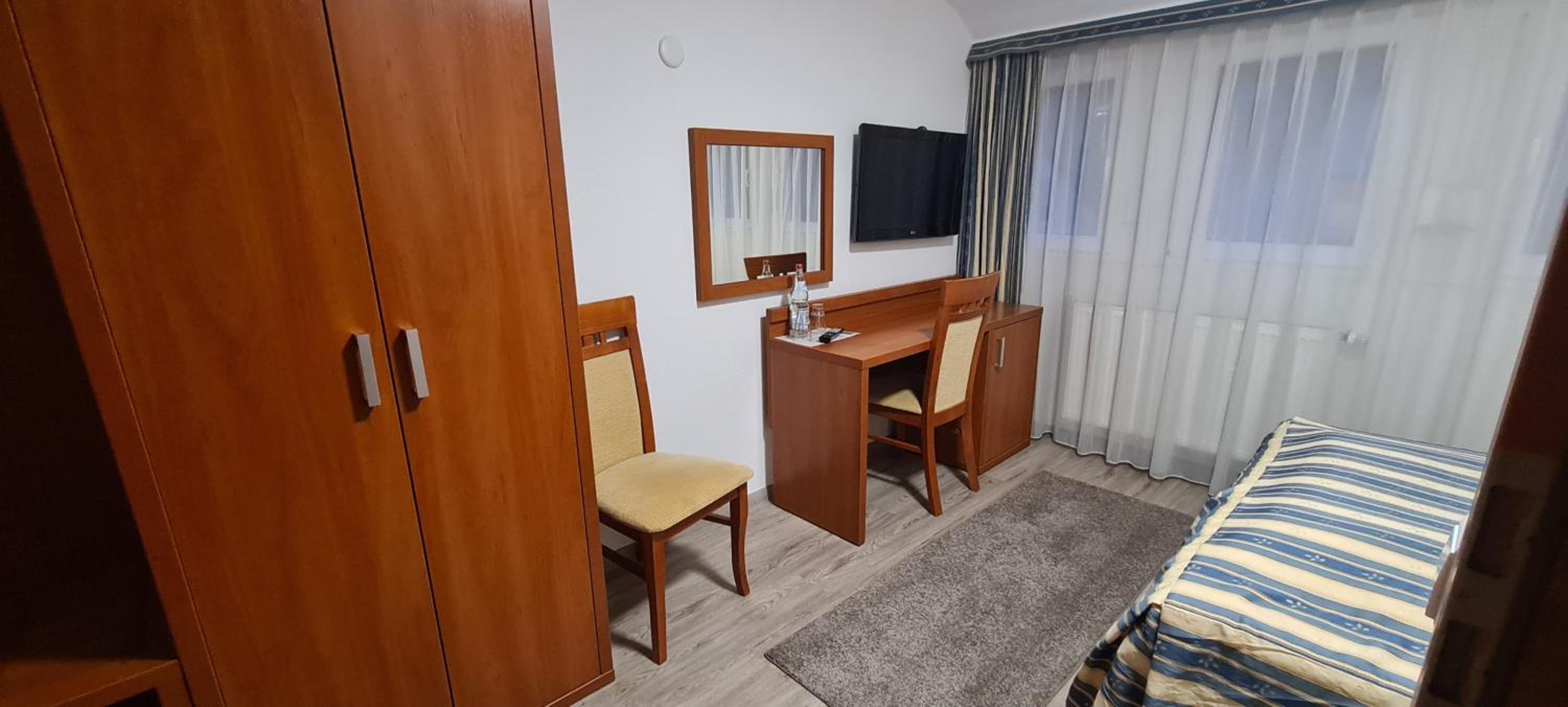 Double Room - Photo 19
