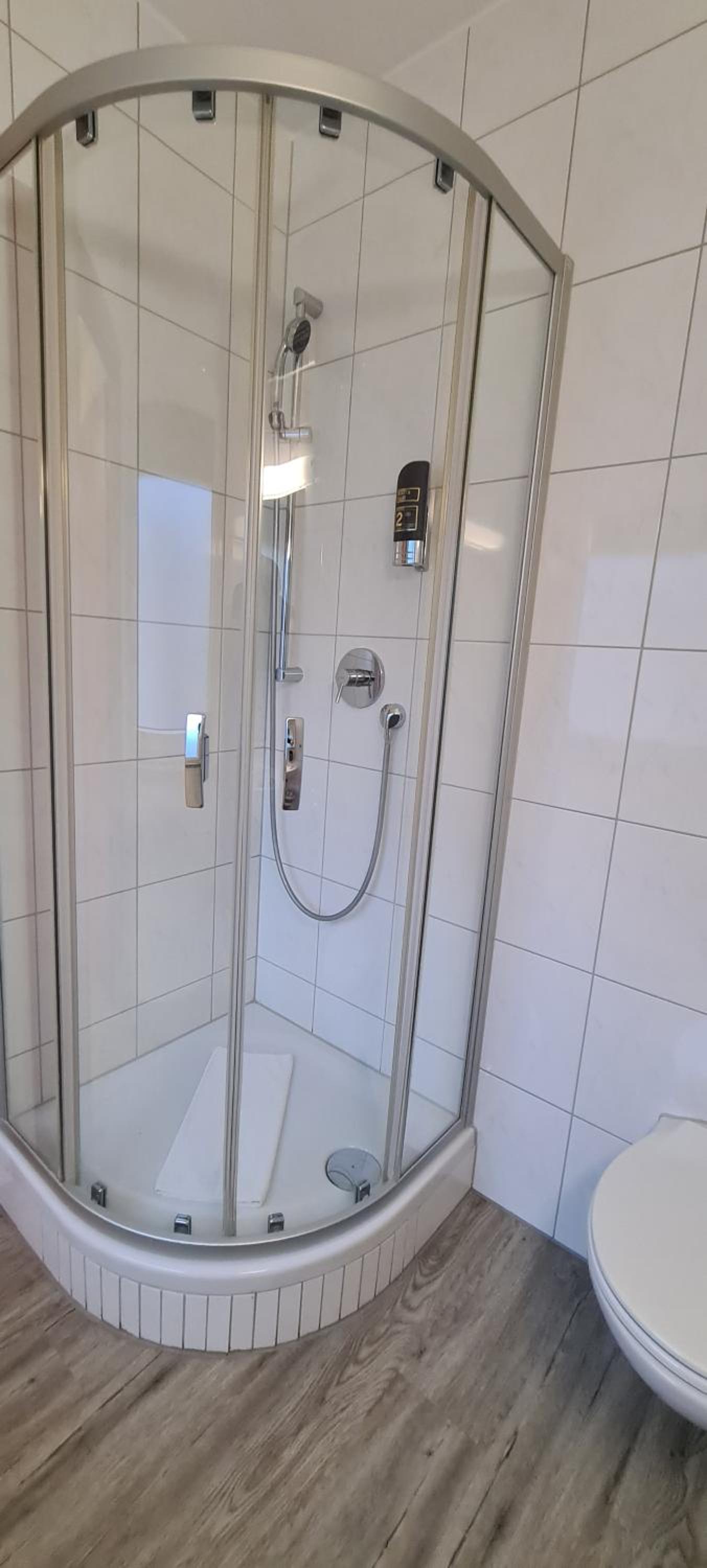 Double Room - Photo 22