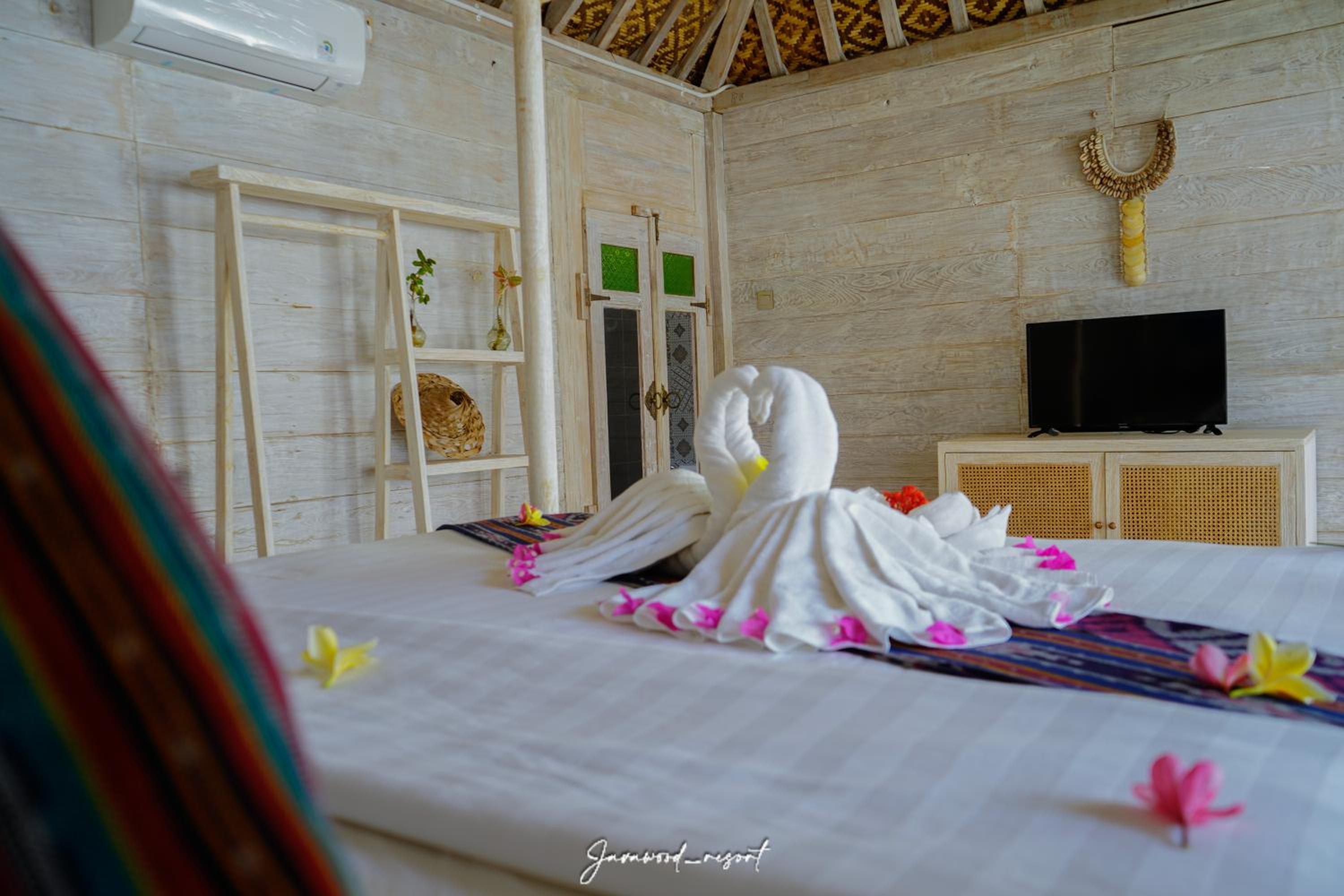 Double Room with Balcony - Photo 3