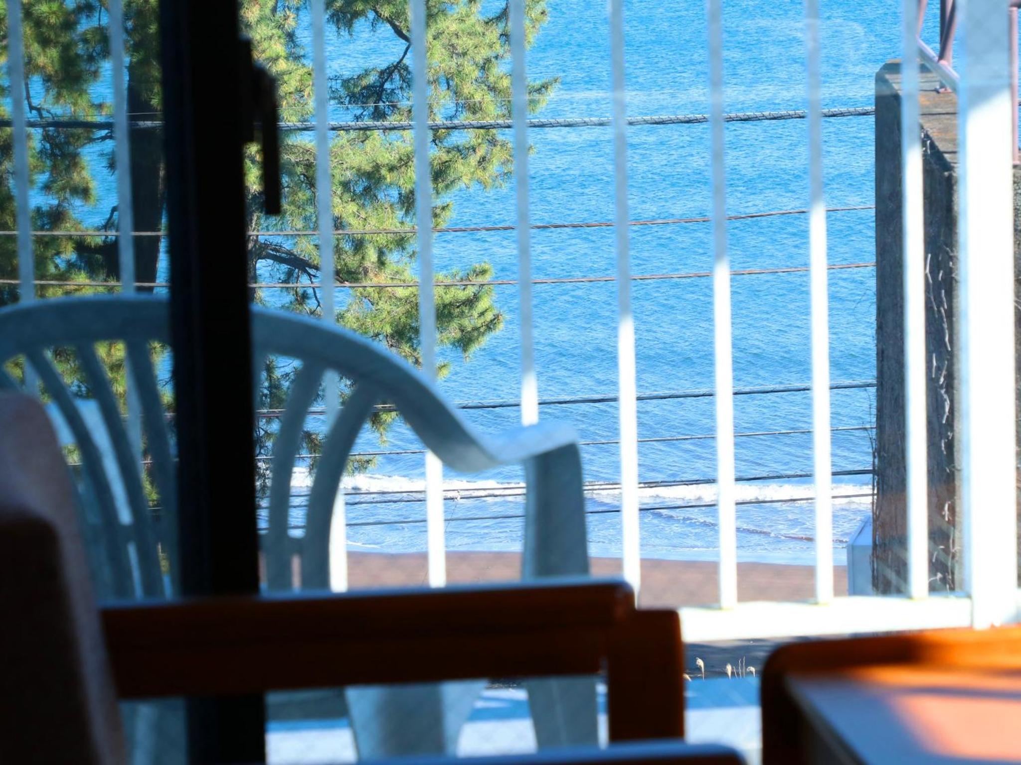 Standard Twin Room with Sea View - Photo 2