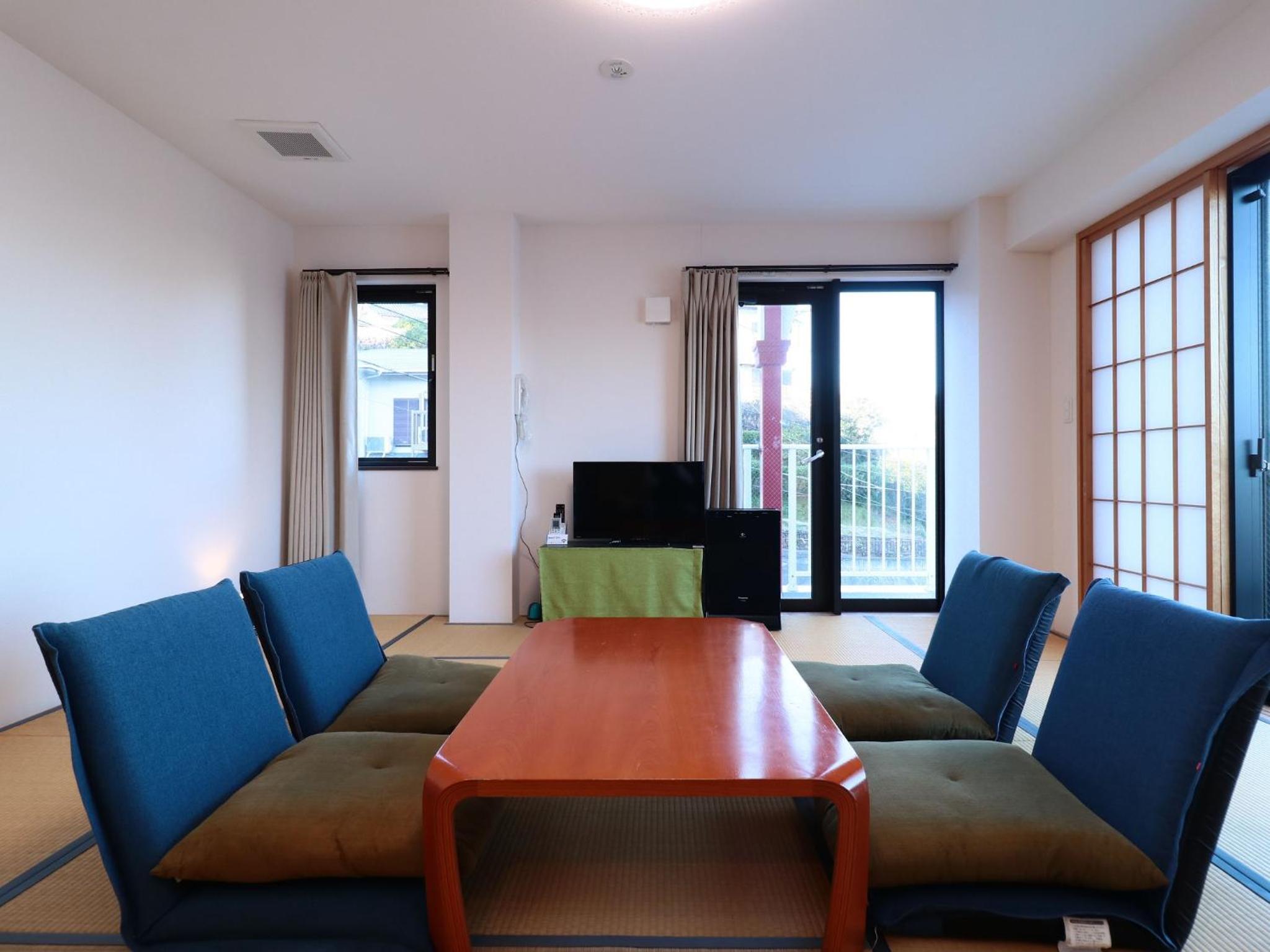 Family Room with Sea View - Photo 5
