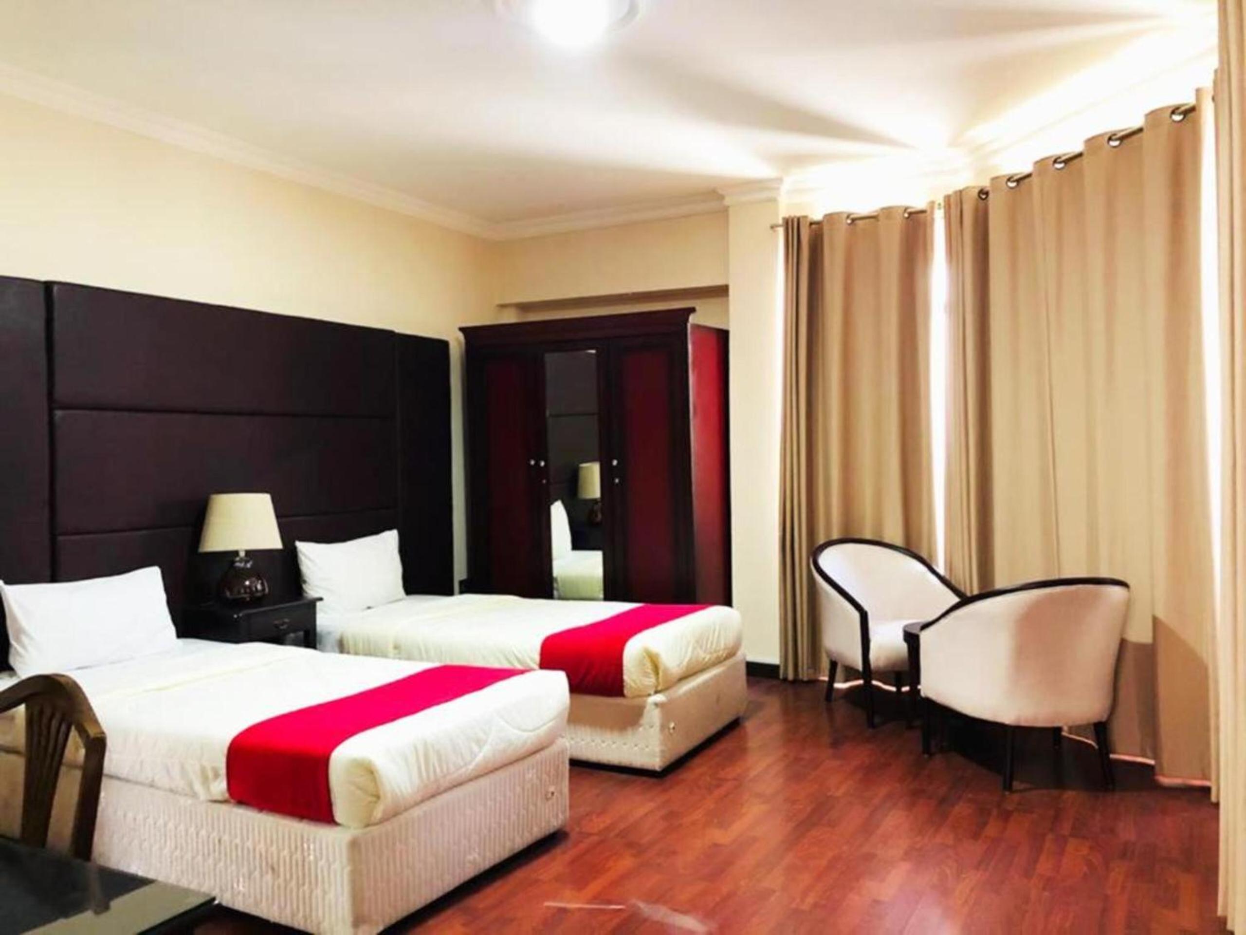 Two-Bedroom Apartment - Photo 4