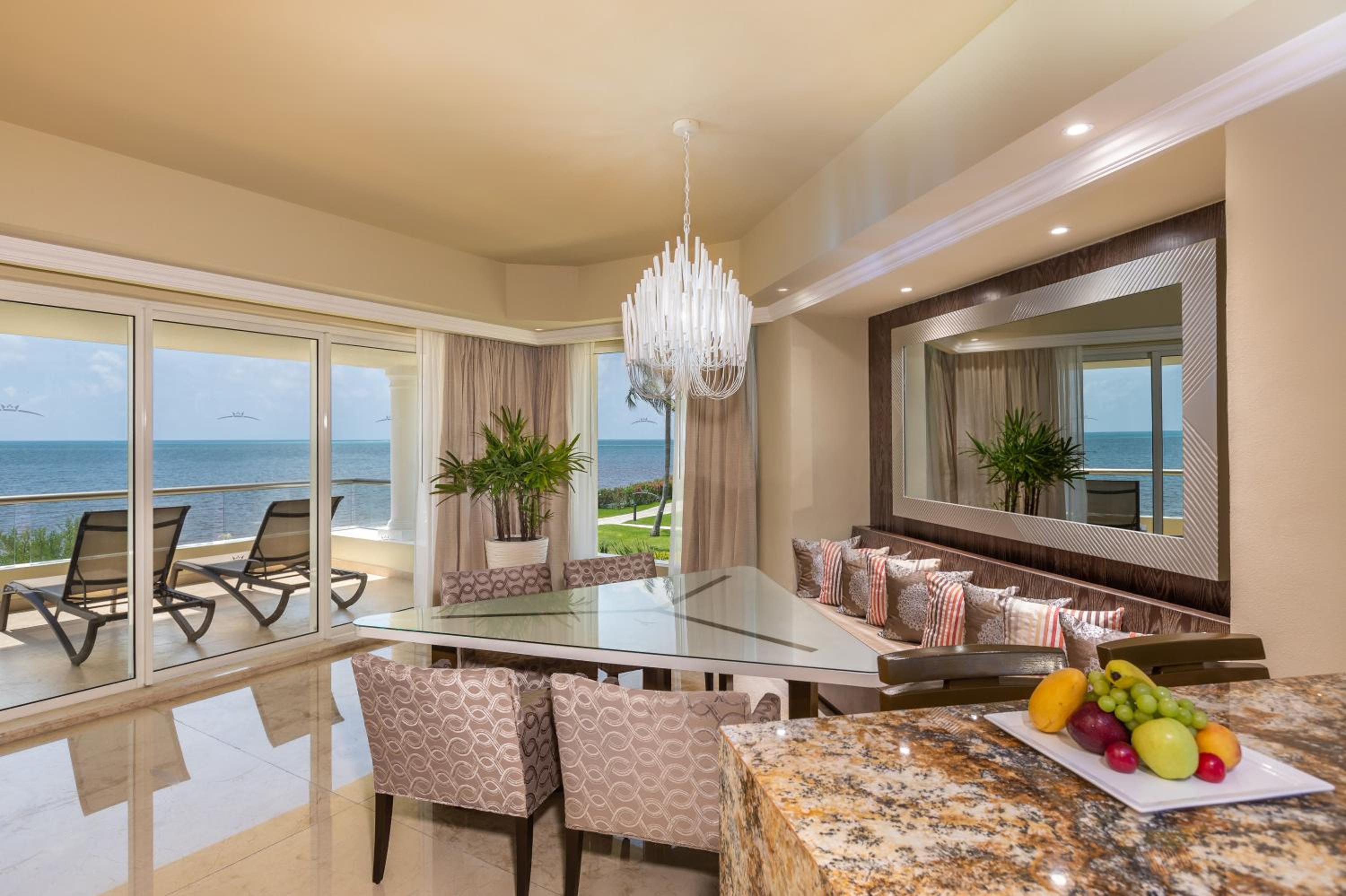 Superior Two Bedroom Presidential Suite Ocean View - Kids & Teens Free thumbnail 5